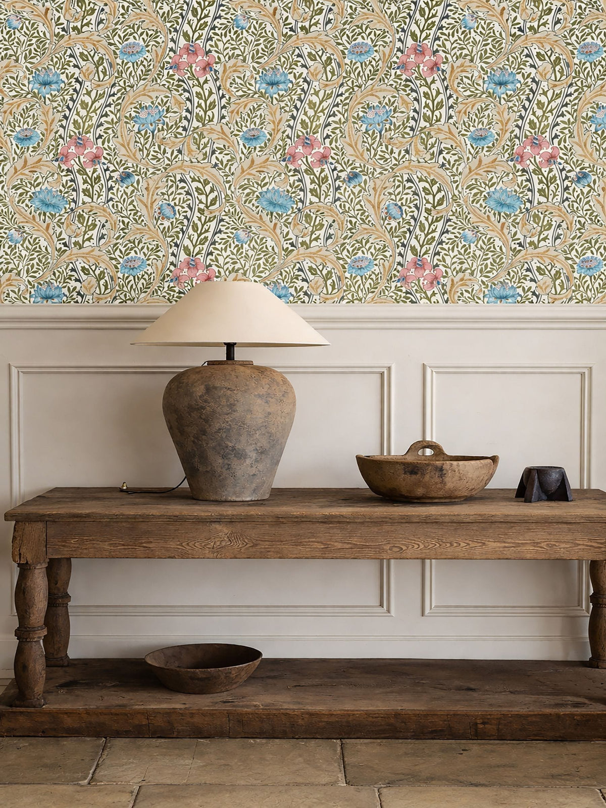 Morris & Co Wild Tulip & Vine wallpaper 10m - British product