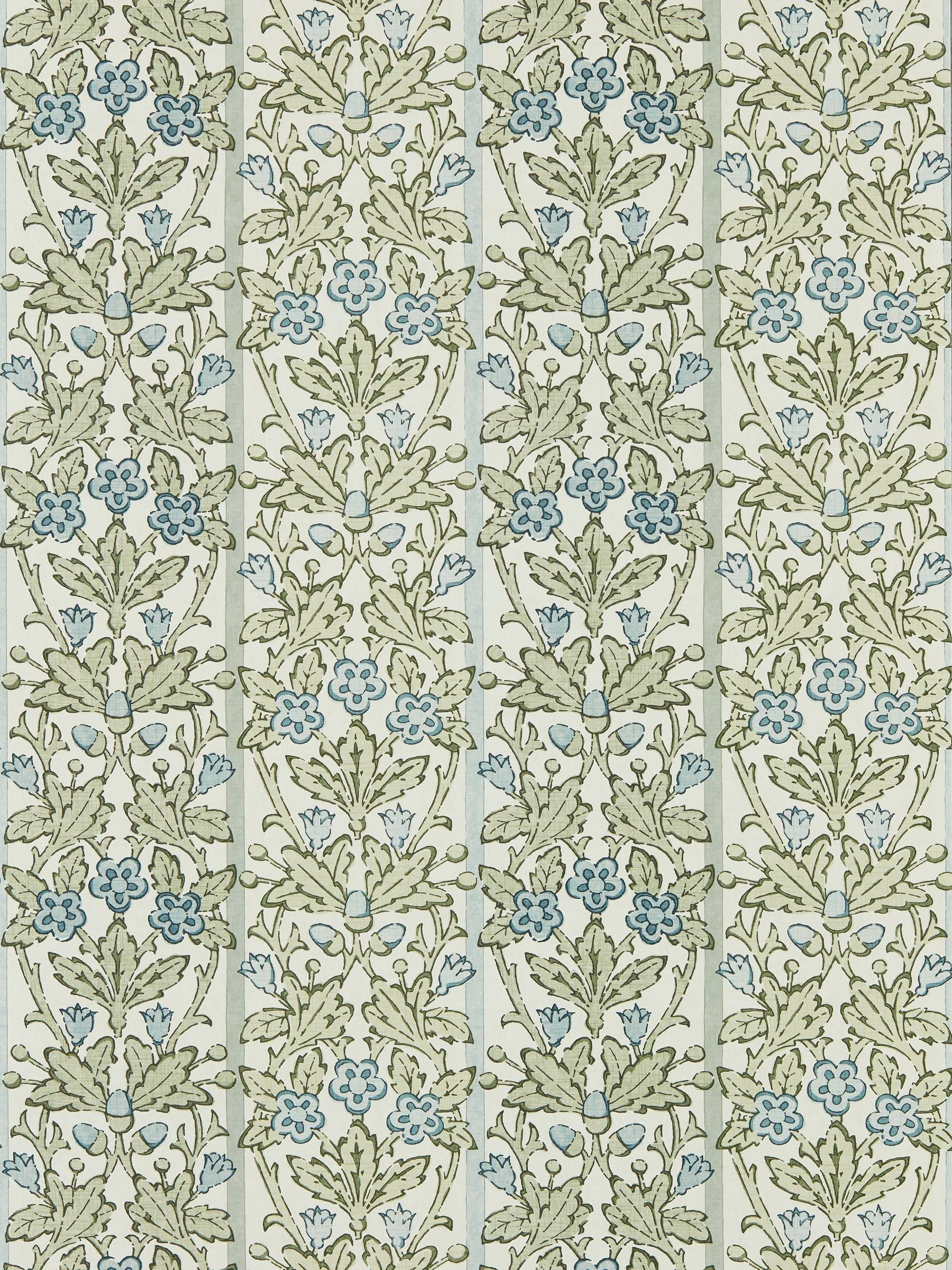 Morris & Co Oak & Blossom wallpaper 10m roll - British product