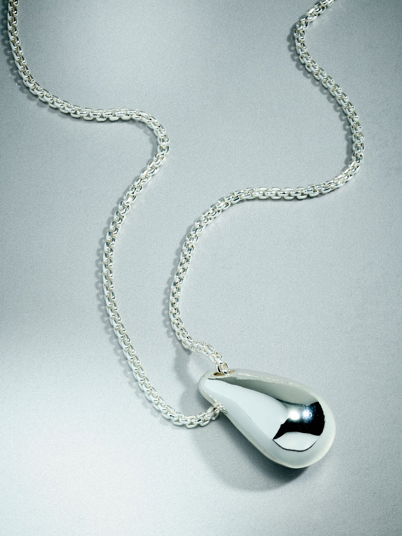 Silver plated pendant necklace with cubic zirconia, British product