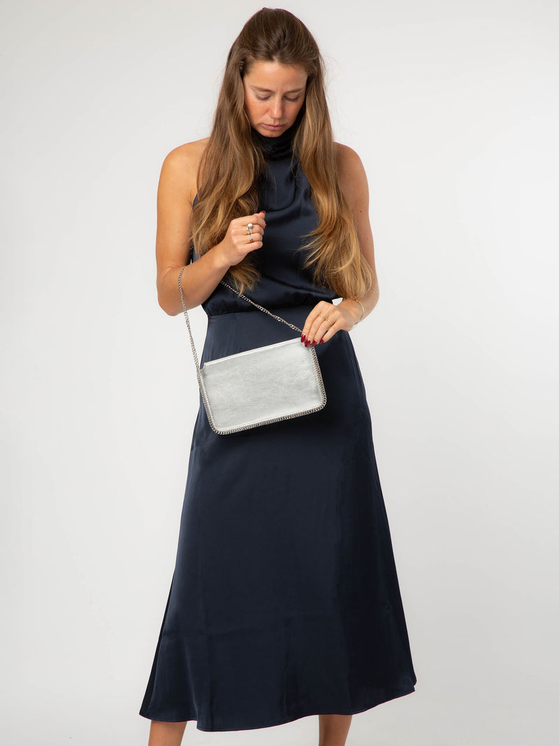 Pure Luxuries silver leather evening bag with chain strap - British product