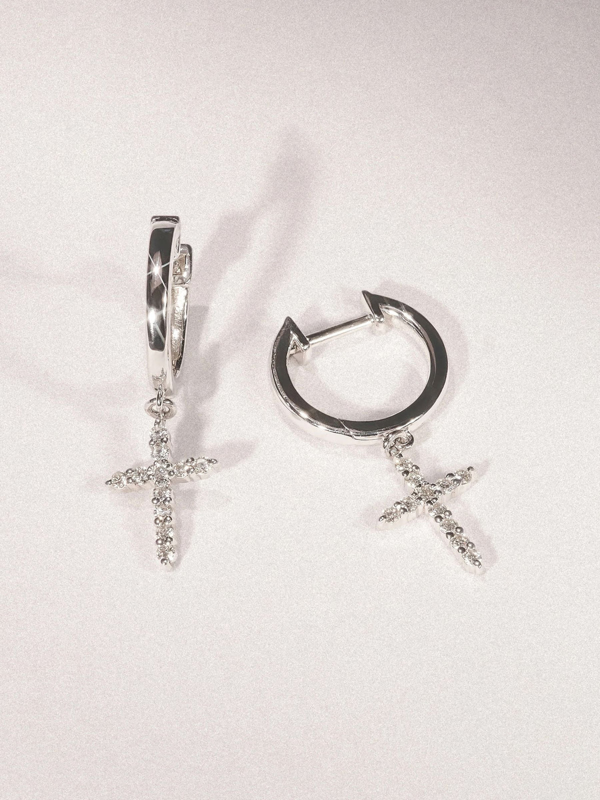The Diamond Store Stellato Cross hoop earrings 0.24ct, UK version