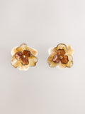 Brown resin flower stud earrings, UK version
