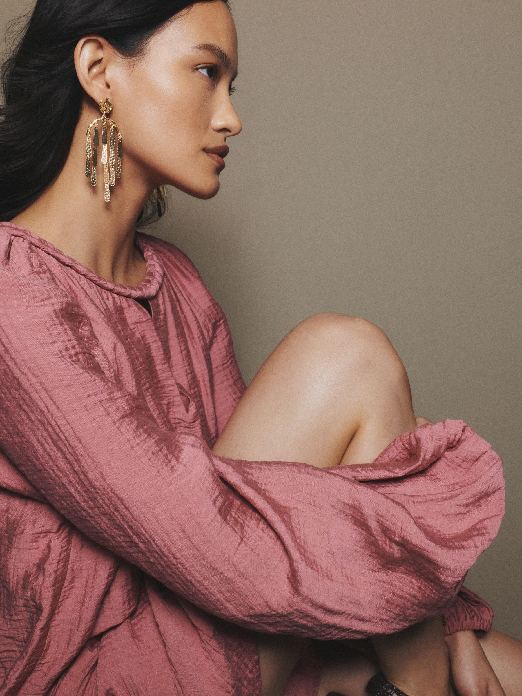 Chandelier earrings gold tone hammered UK version