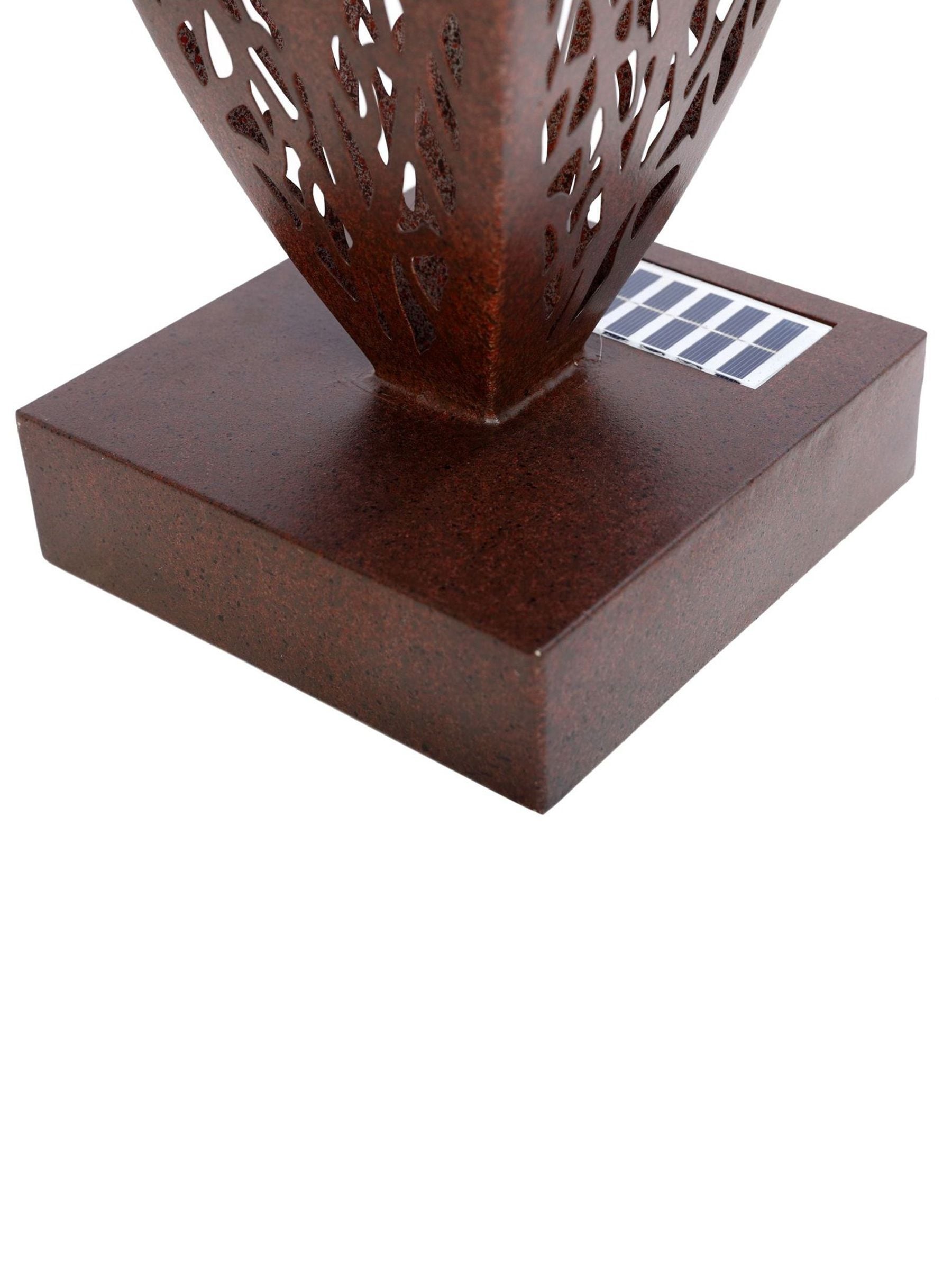 Libra Interiors Rustica Leaf outdoor sculpture 89cm - British product