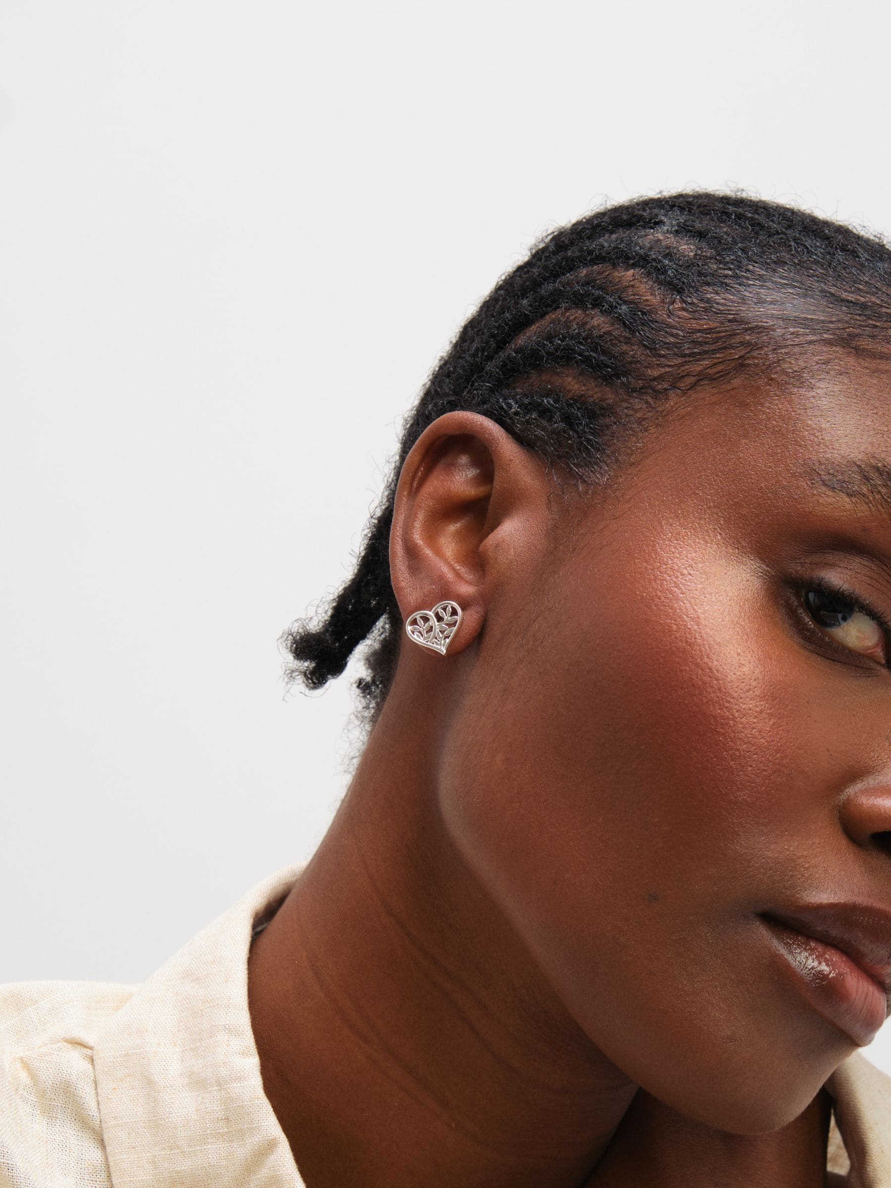 Inicio tree of love heart stud earrings - British product
