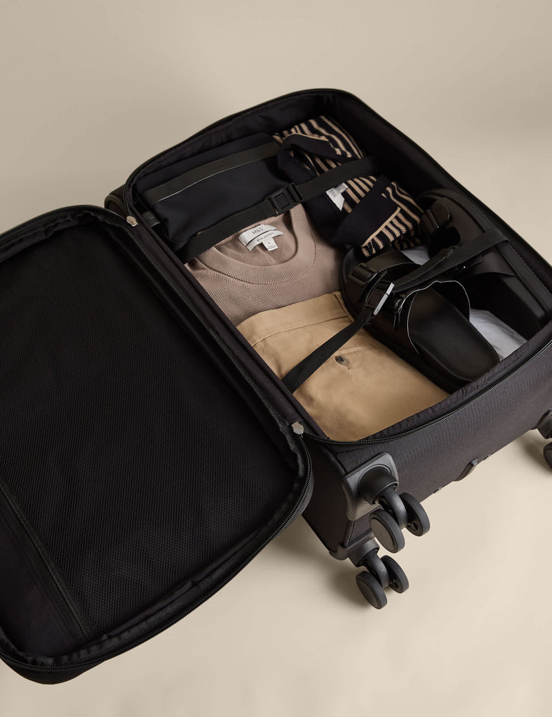 Geneva soft medium suitcase 4 wheels, UK version