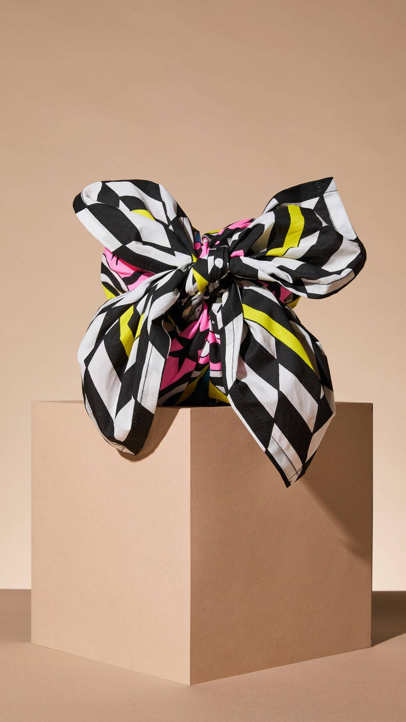 Lush Cosmic Burst knot wrap gift wrapping 70x70cm (British brand)