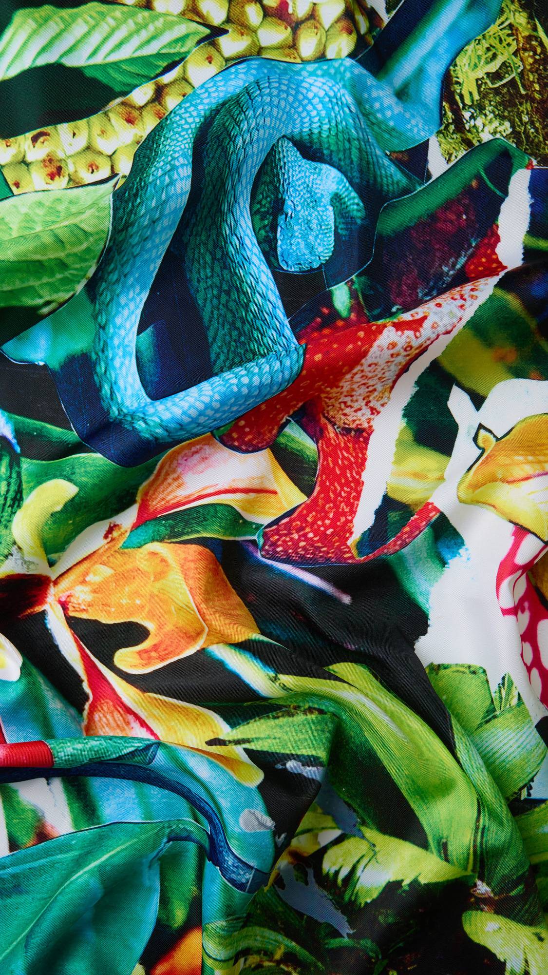 Lush Rewild Knot Wrap gift wrapping 70x70cm (British brand)
