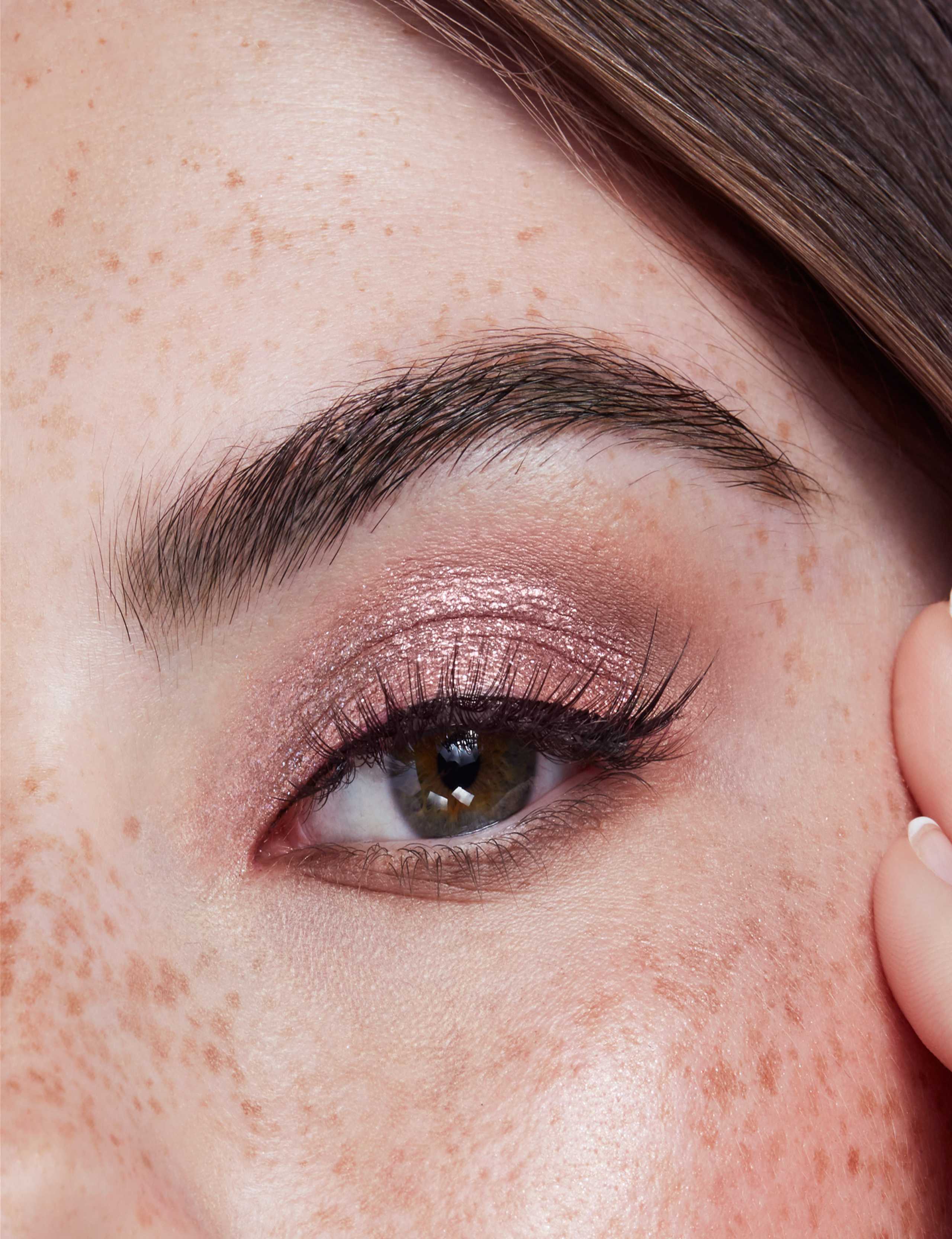 Glisten & Glow Liquid Eyeshadow Brook 4.5ml