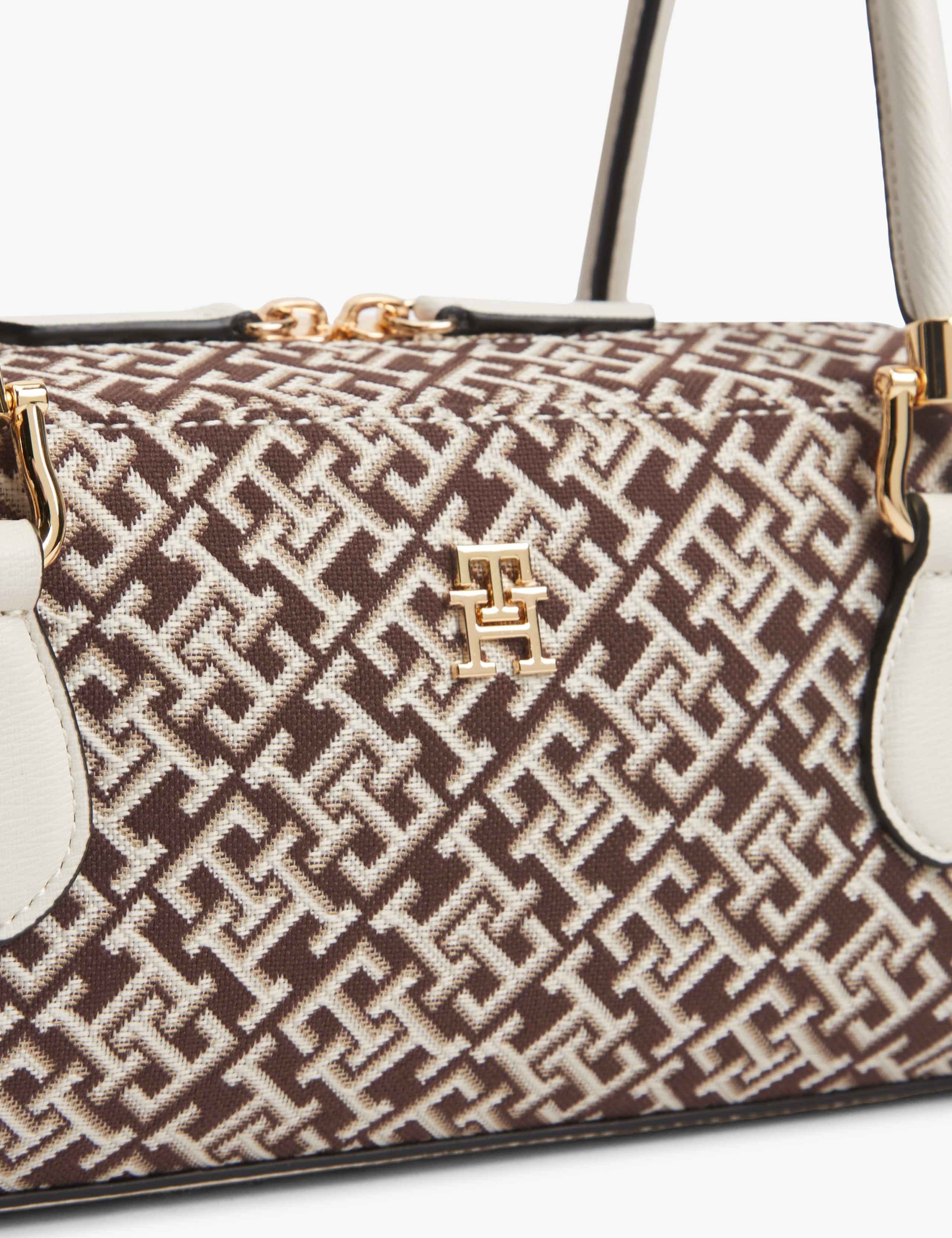 Tommy Hilfiger Grace Jacquard shoulder bag, UK version