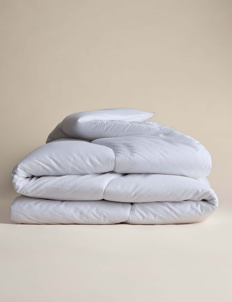 Guest Essentials 7.5 Tog Duvet, UK version
