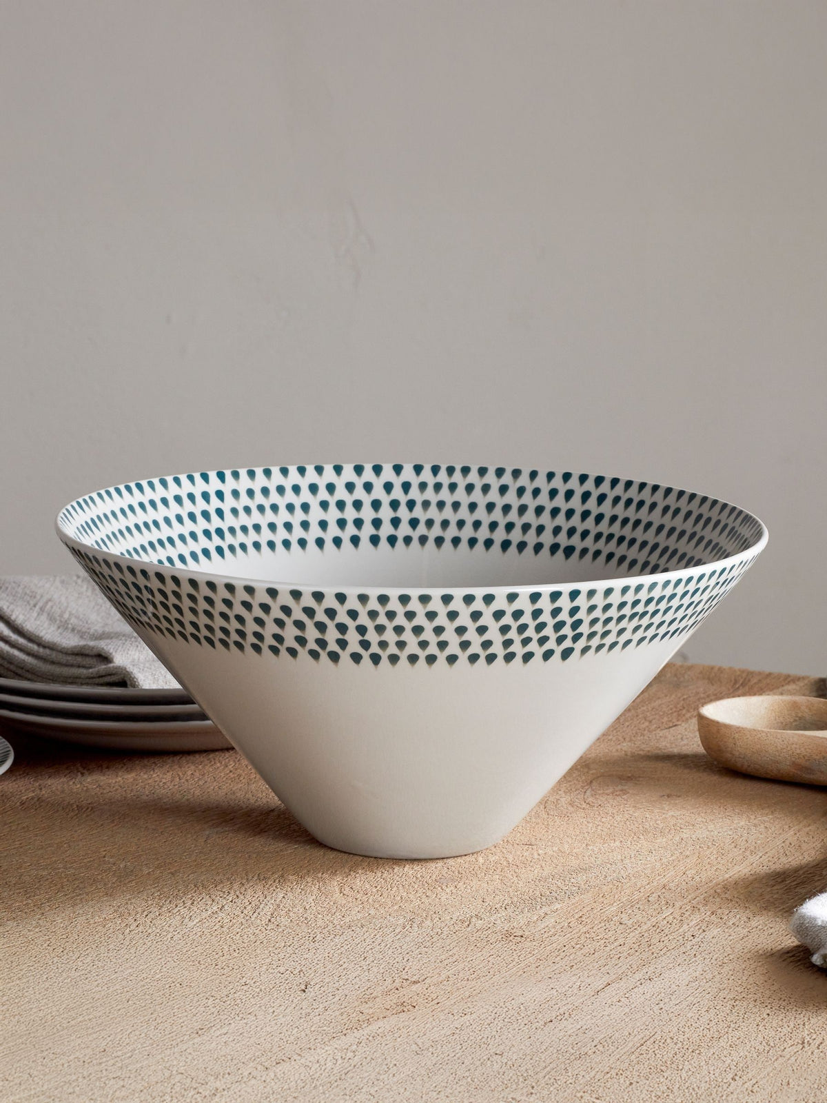 Nkuku Cream Juniper Drop Serving Bowl Medium