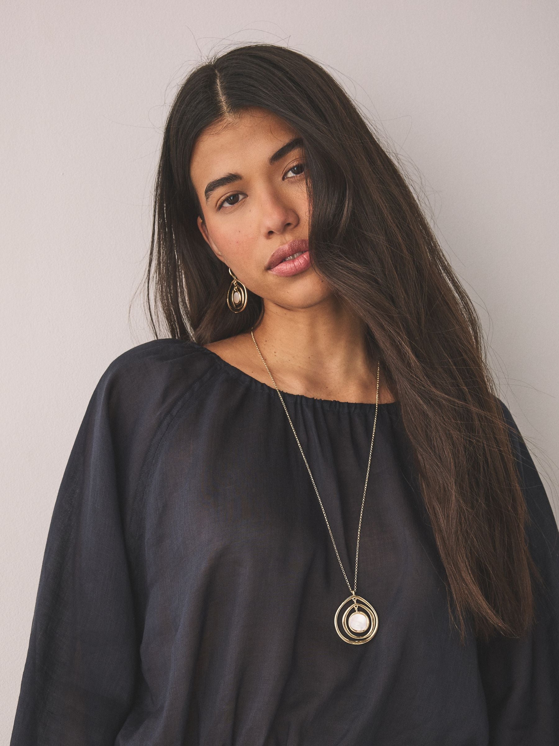 Gold tone pearl effect pendant necklace (British brand)