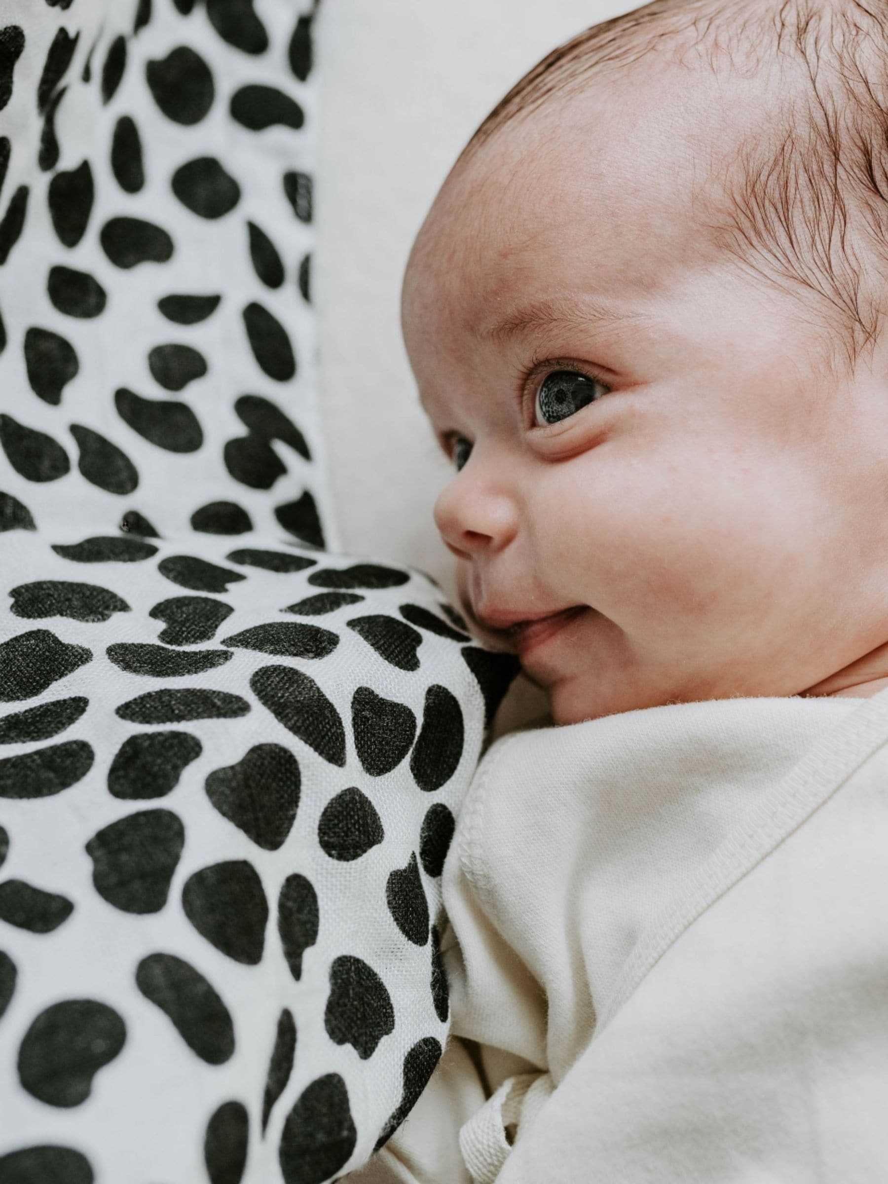 Etta Loves black white sensory muslin 3 pack, imported from the UK