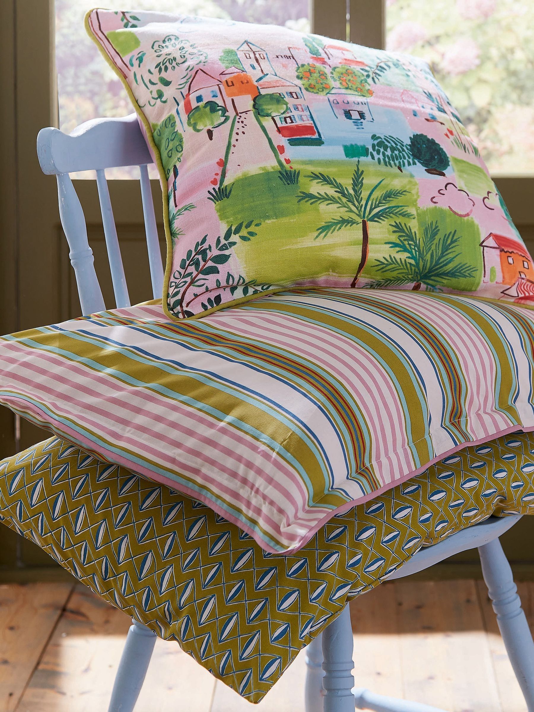 Land & Shore Multi Raven Stripe cotton pillowcases pair - British product