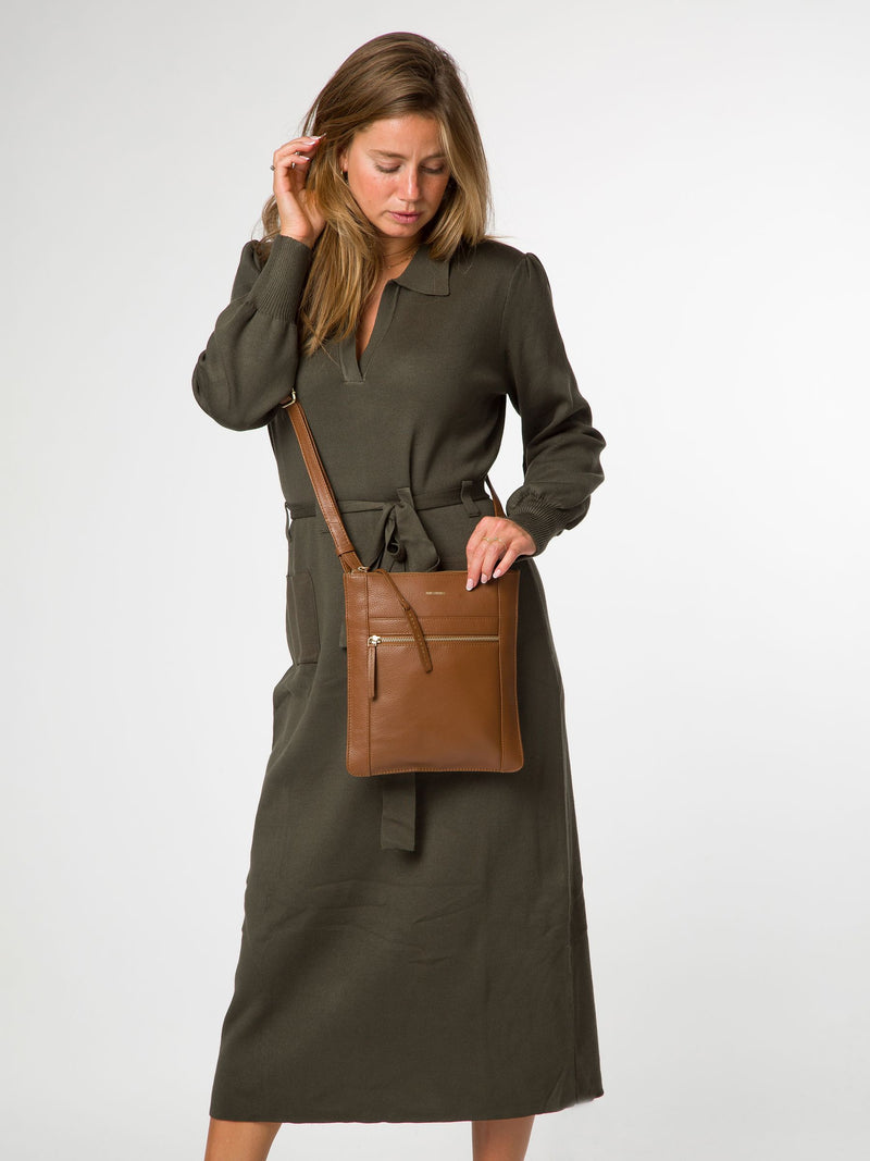 Pure Luxuries London brown Wren leather cross body bag - British product