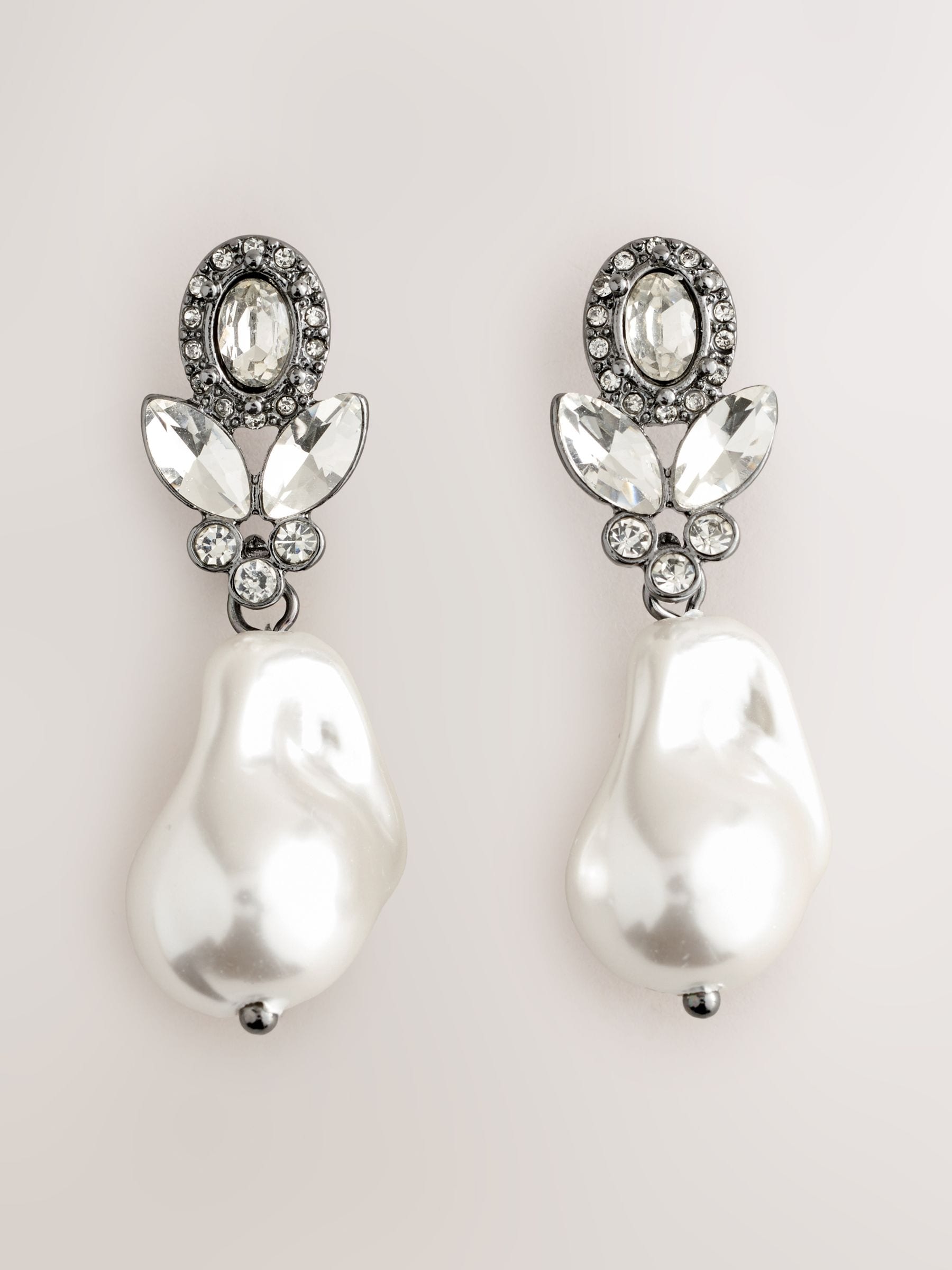 Sparkle pearl effect drop earrings pewter tone, UK version