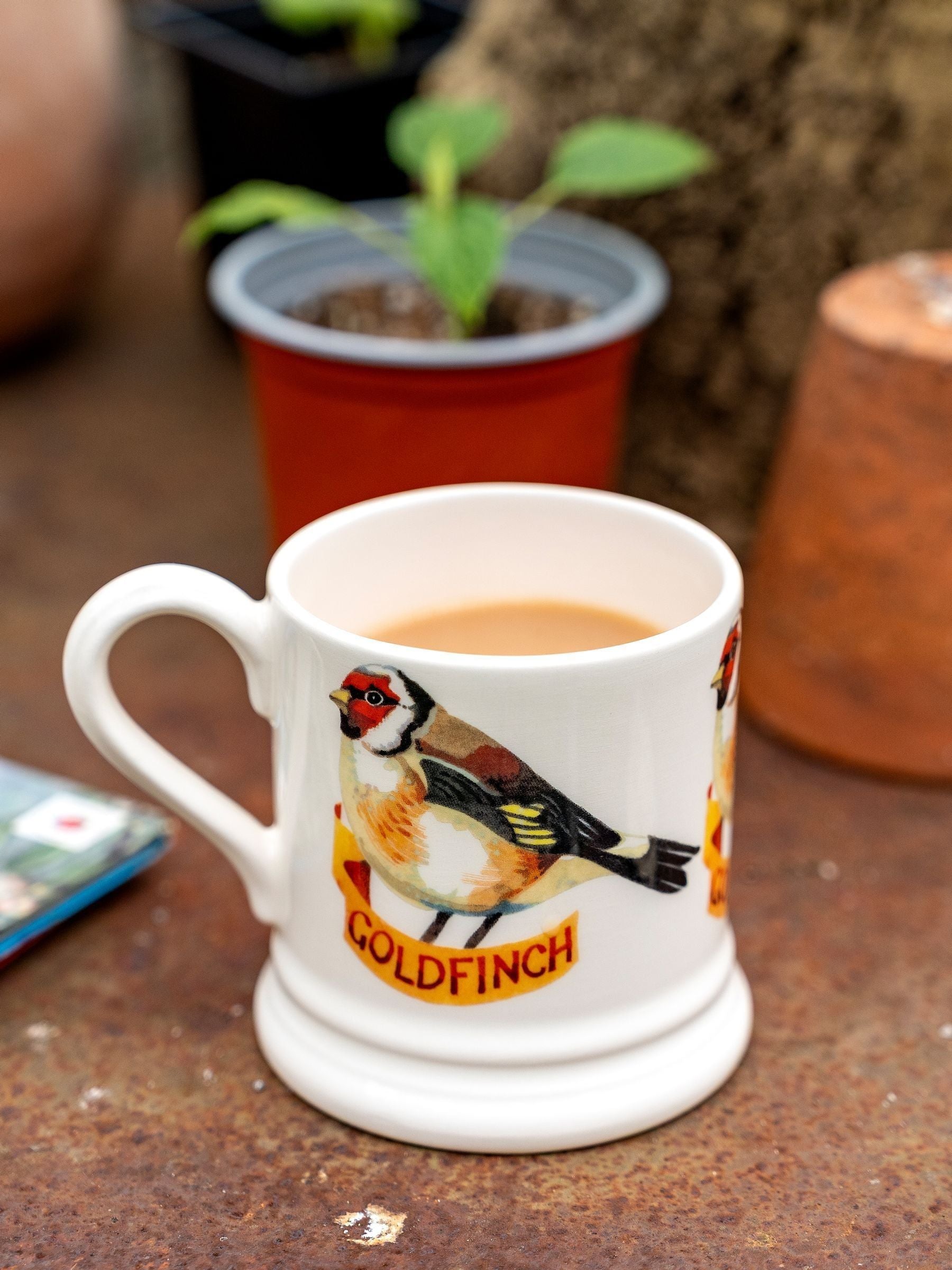Emma Bridgewater Cream Goldfinch half pint mug - British product