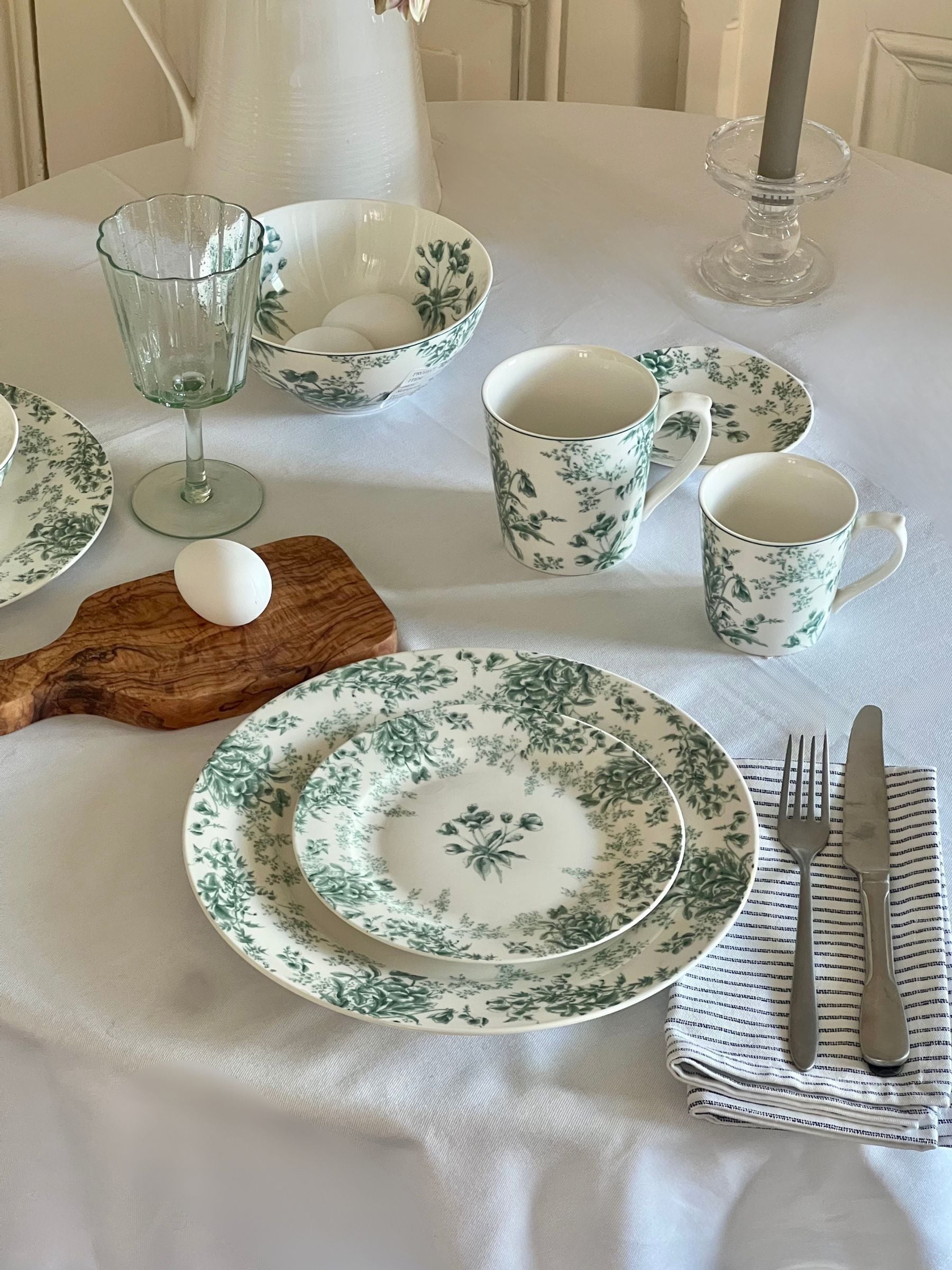 Laura Ashley porcelain mugs set of 4 in teal green, UK version