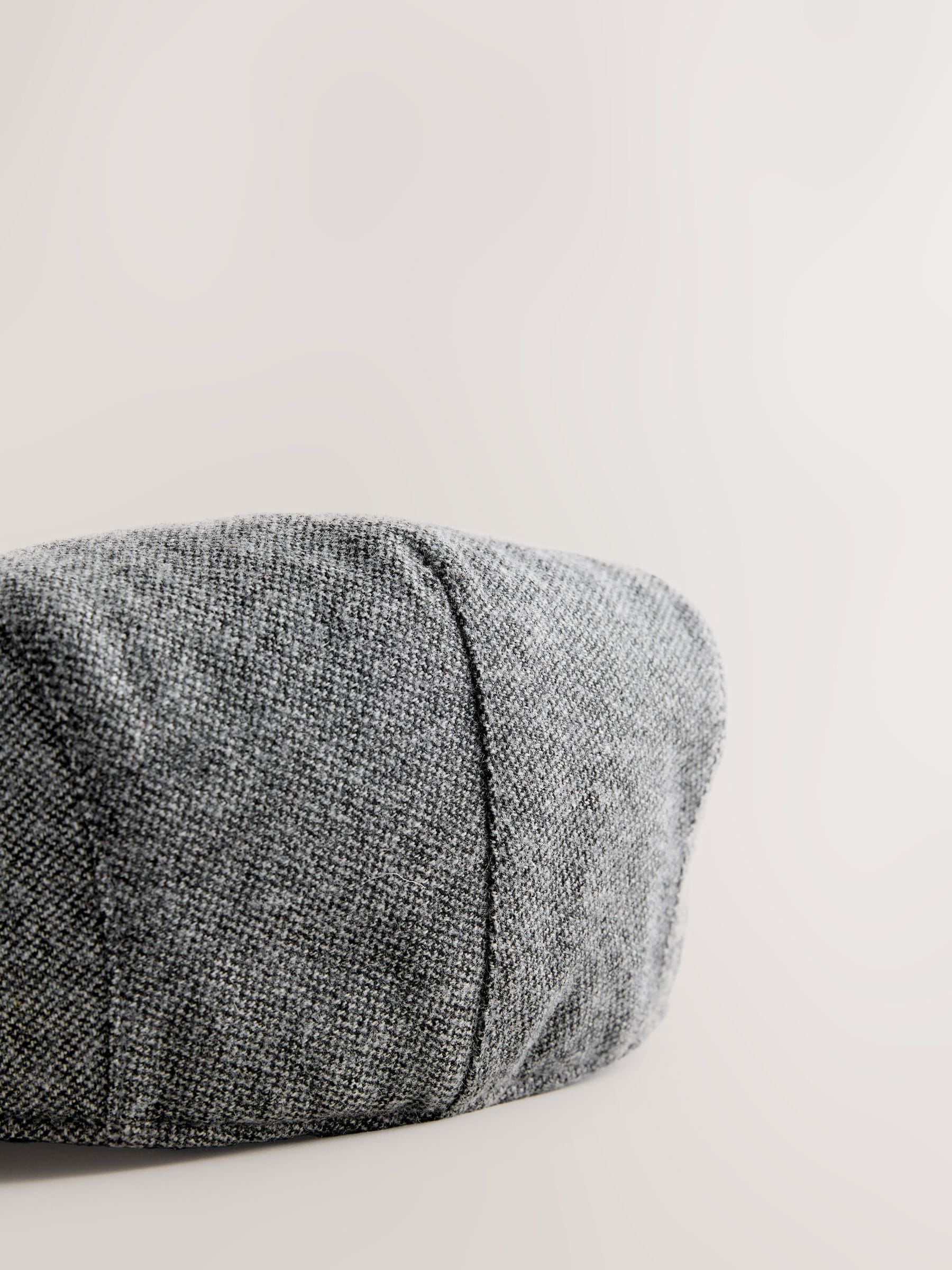 Charcoal herringbone flat cap, UK version