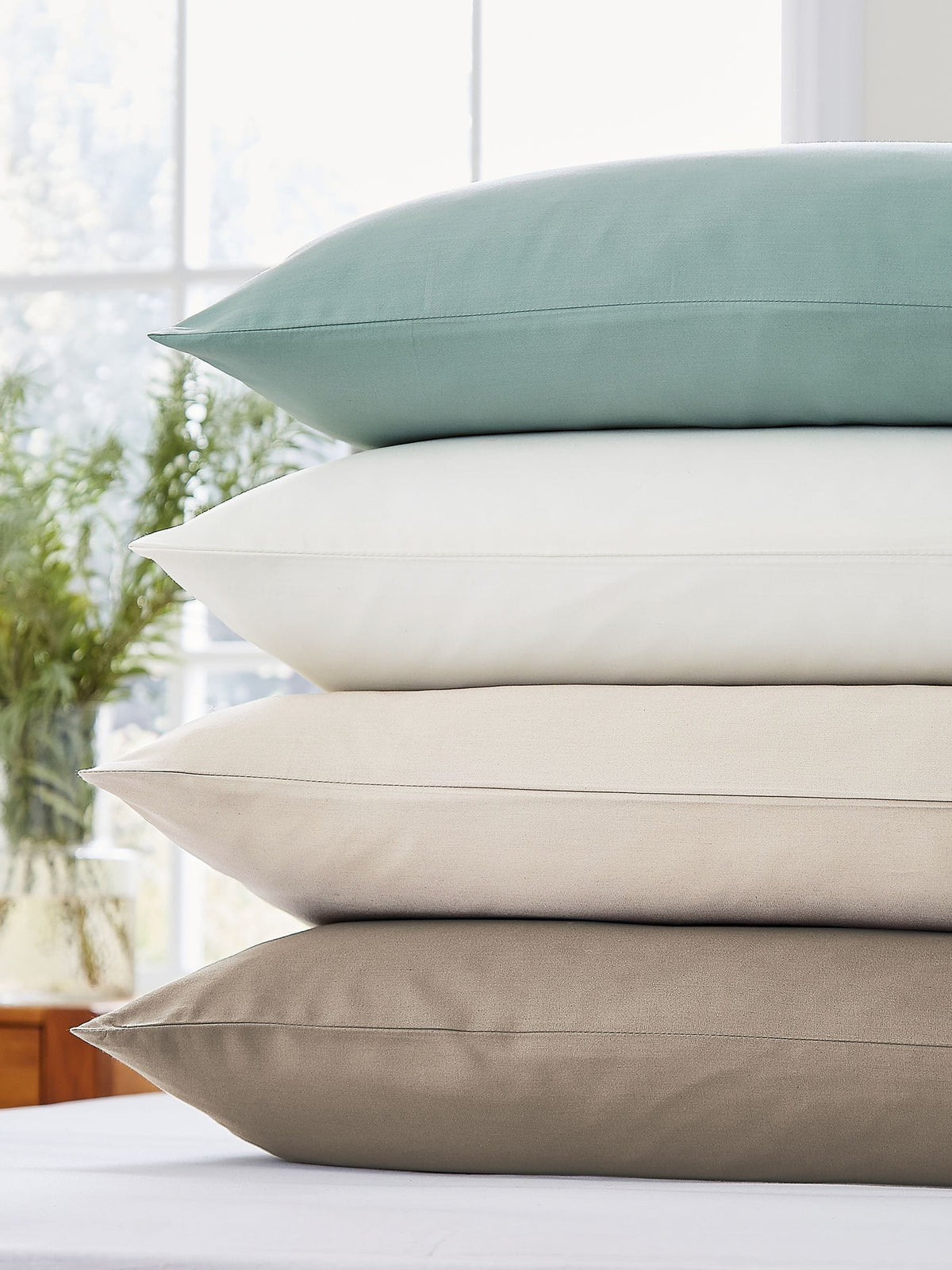 Bedeck of Belfast Celadon 400 Thread Count 100% Cotton Sateen Duvet Cover and Pillowcase Set