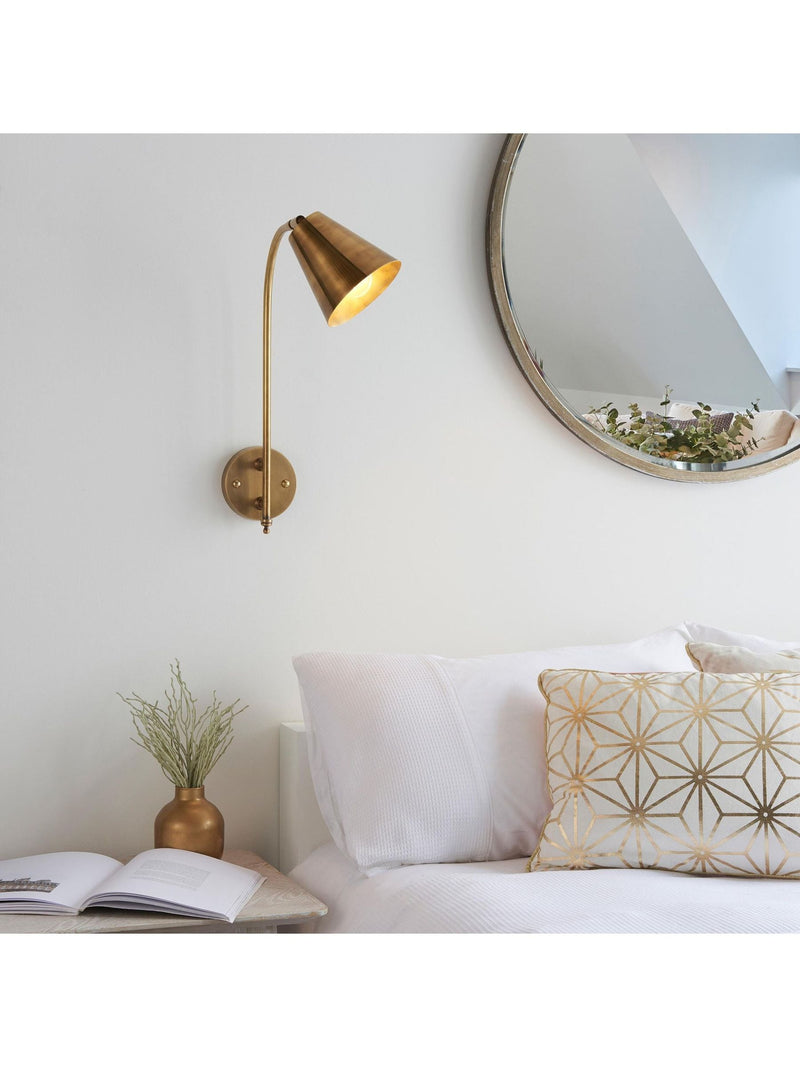 Gallery Home Gold Radiance brass wall light antique finish - British product