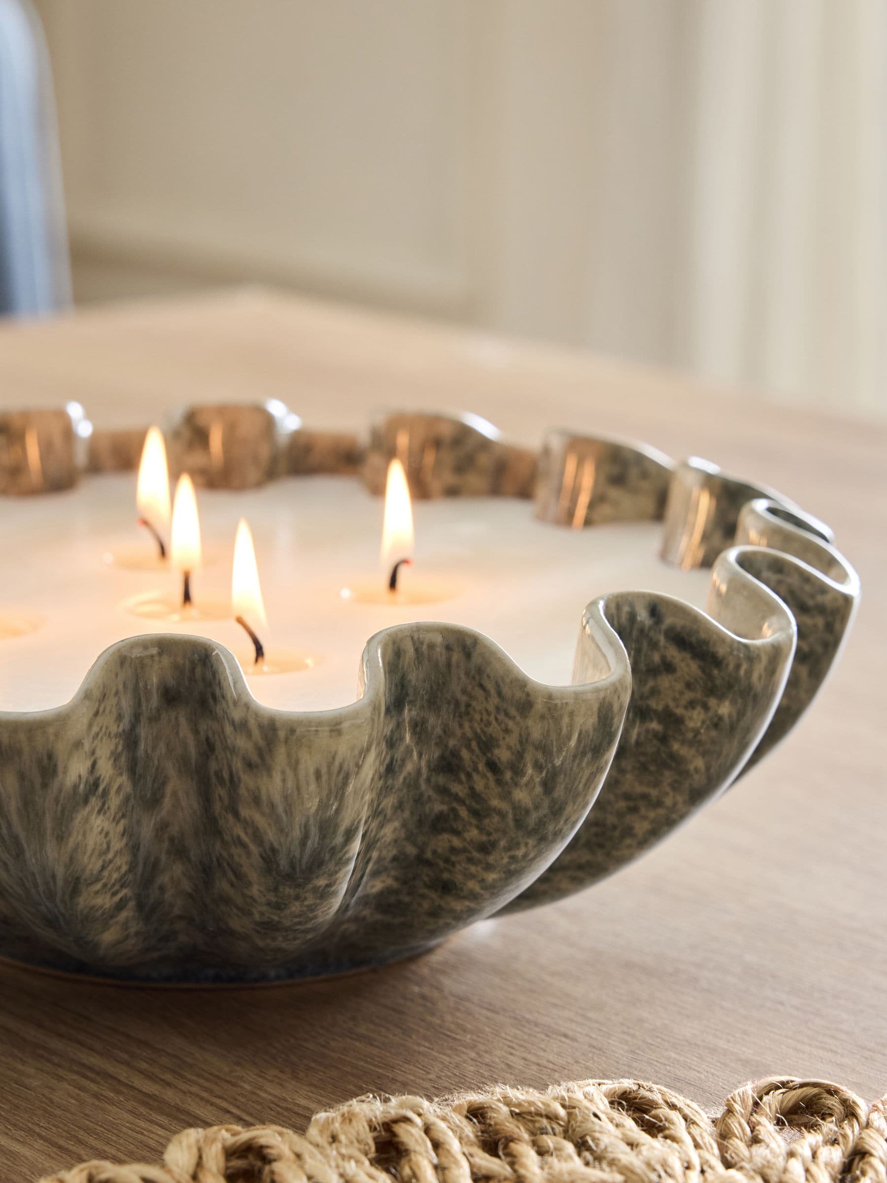 Country Luxe Driftshore coconut water and lime 5 wick candle - British product