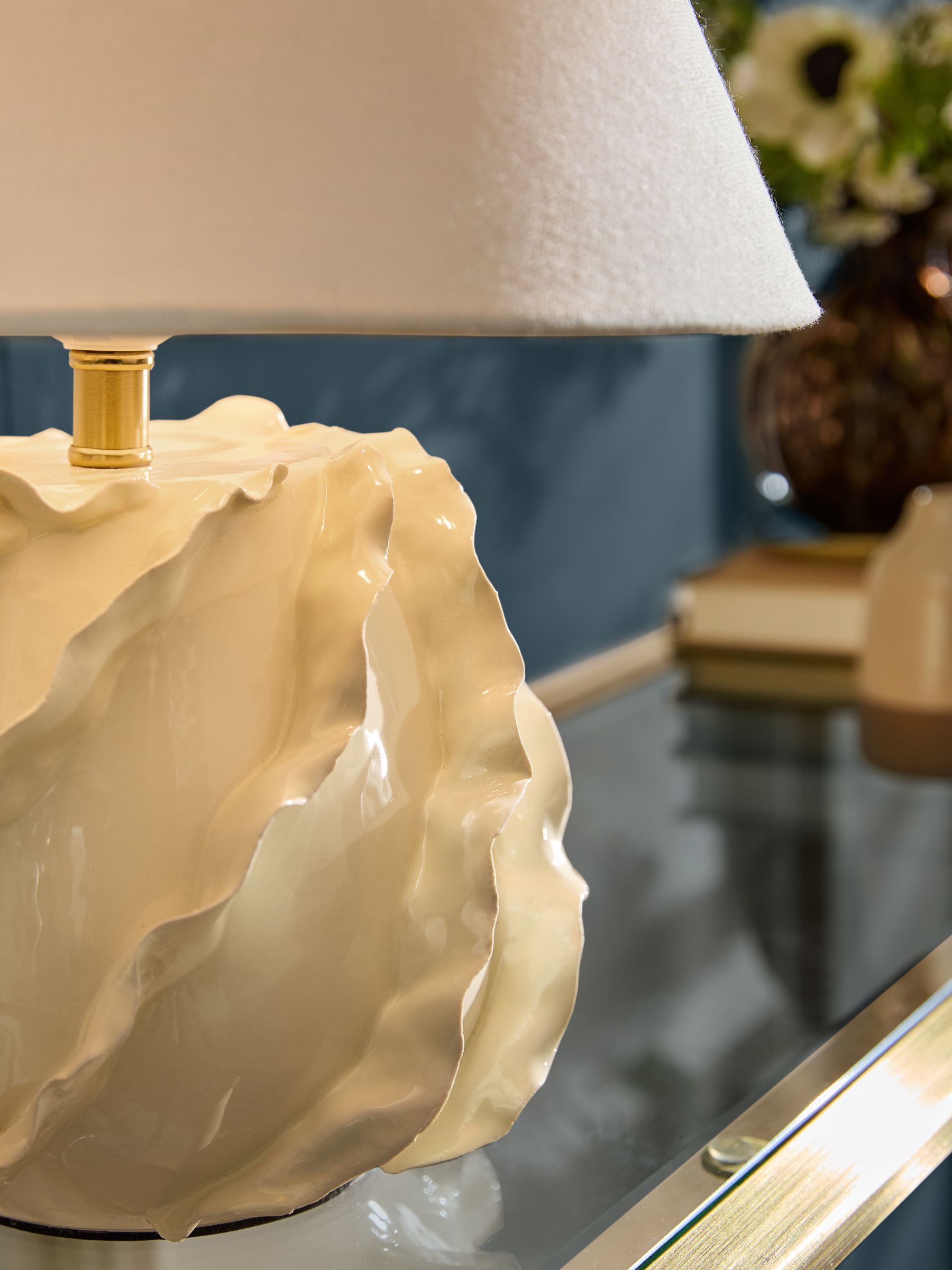Nina Campbell Corena Ripple Table Lamp cream shade (British brand)