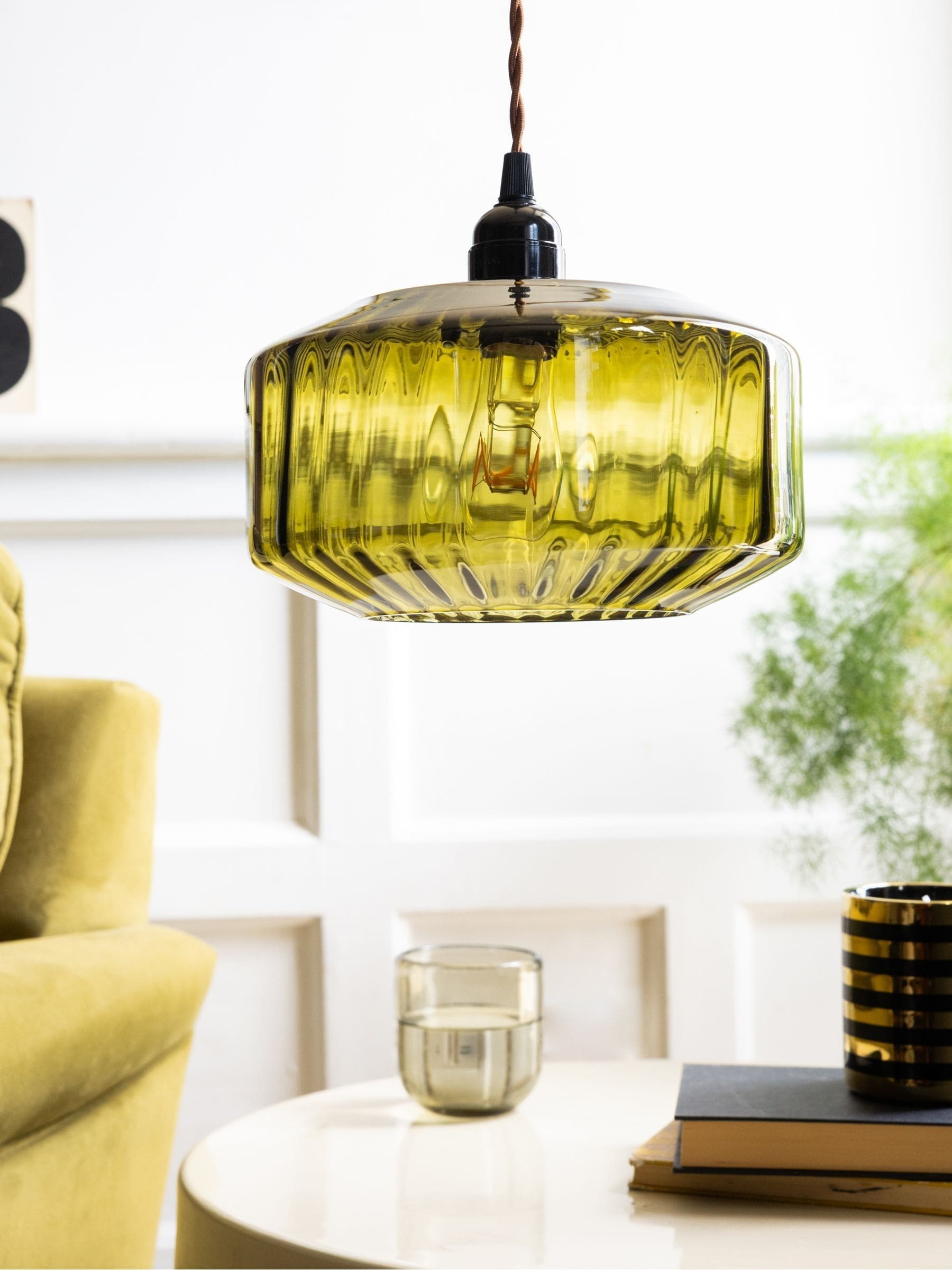 Rockett St George green ribbed glass lampshade 22cm - British product