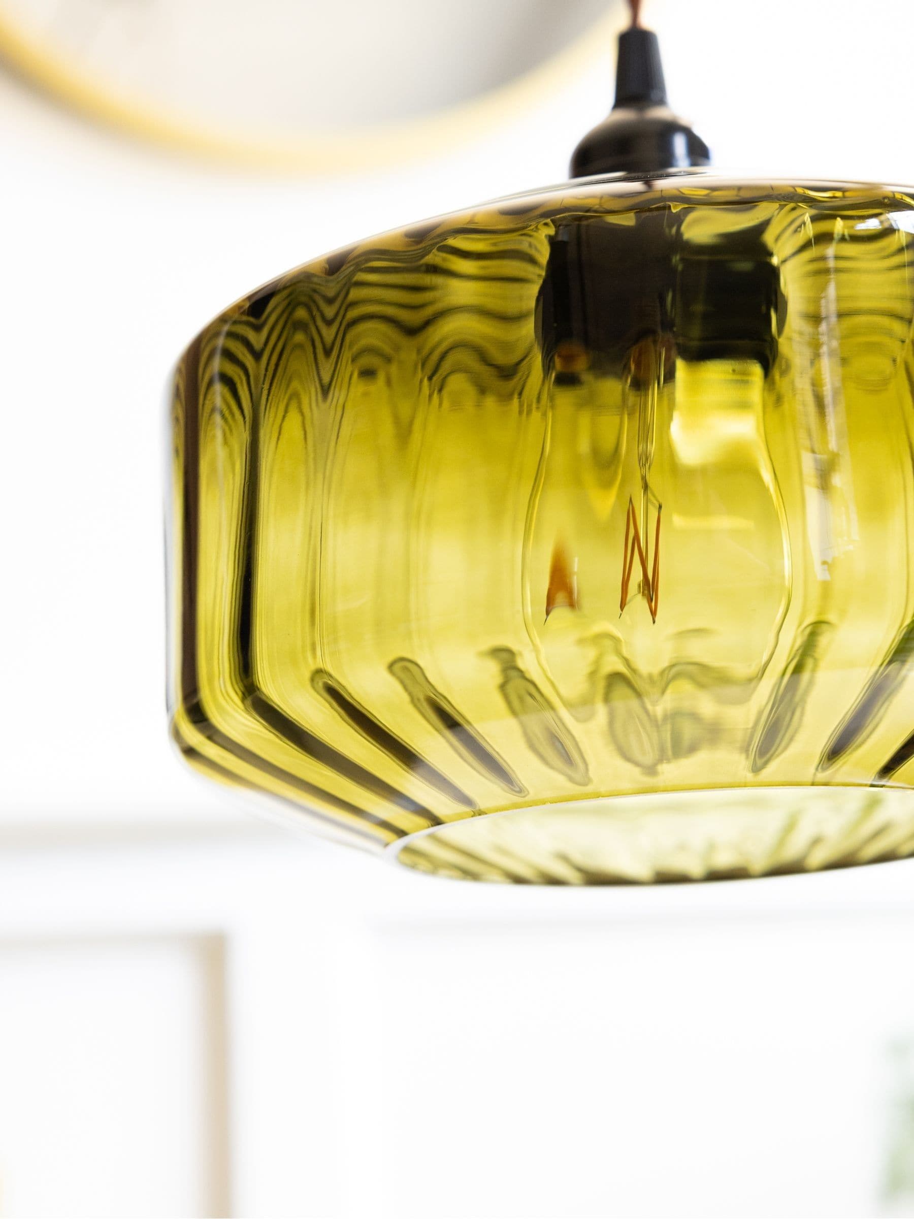 Rockett St George green ribbed glass lampshade 22cm - British product