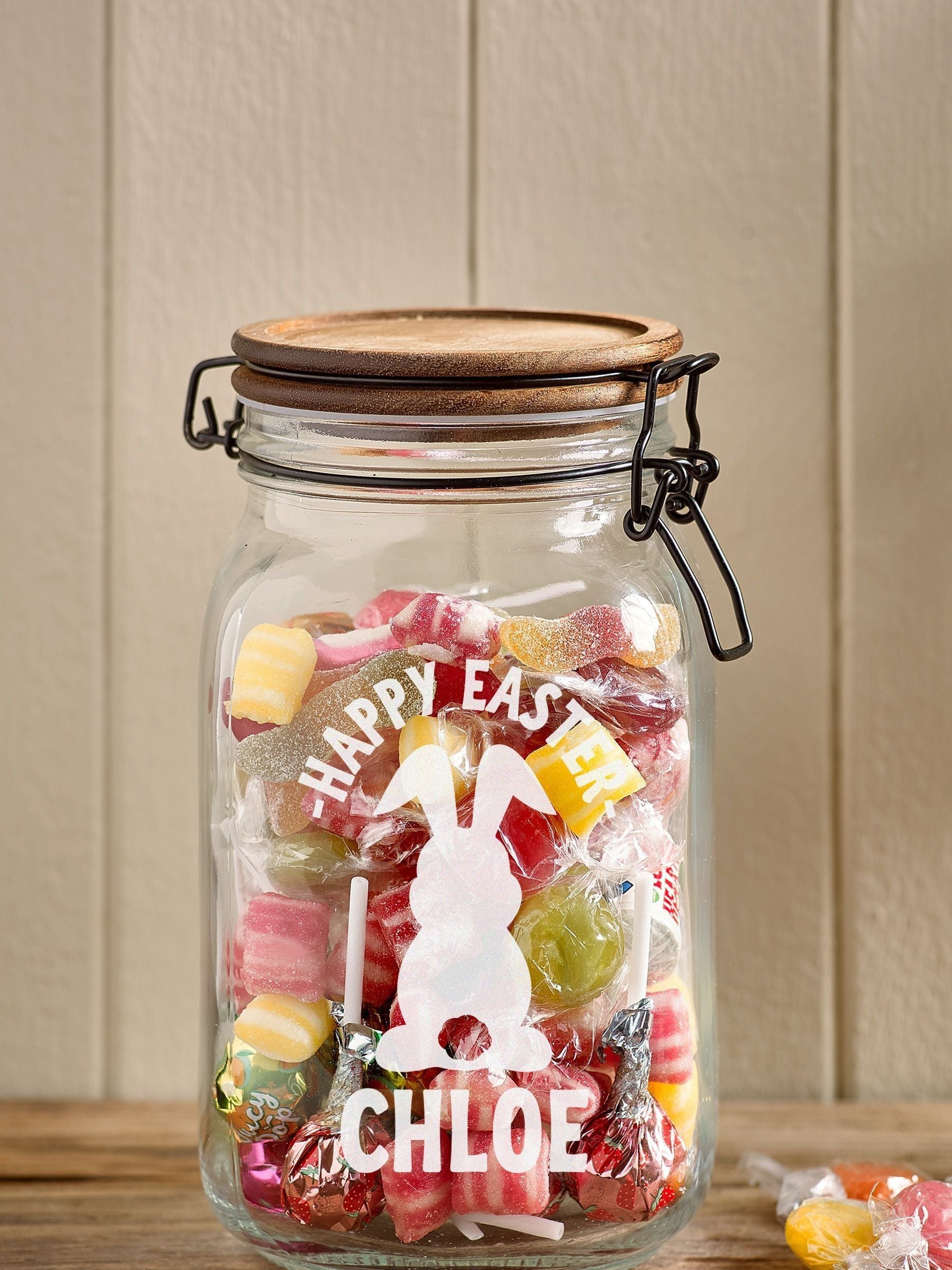 Loveabode personalised Easter treat jar 11.5x19cm - British product
