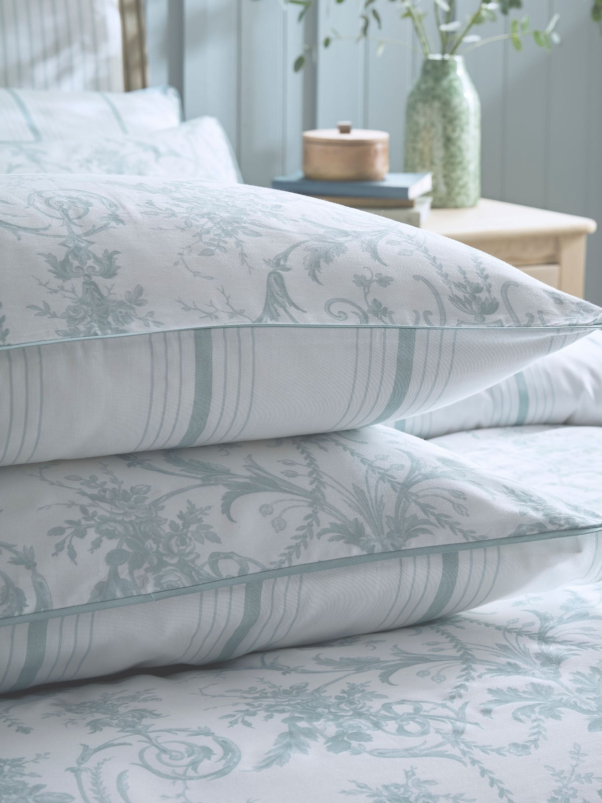 Laura Ashley Set of 2 Seaspray Blue Tuileries 200 Thread Count Cotton Sateen Pillowcases Set