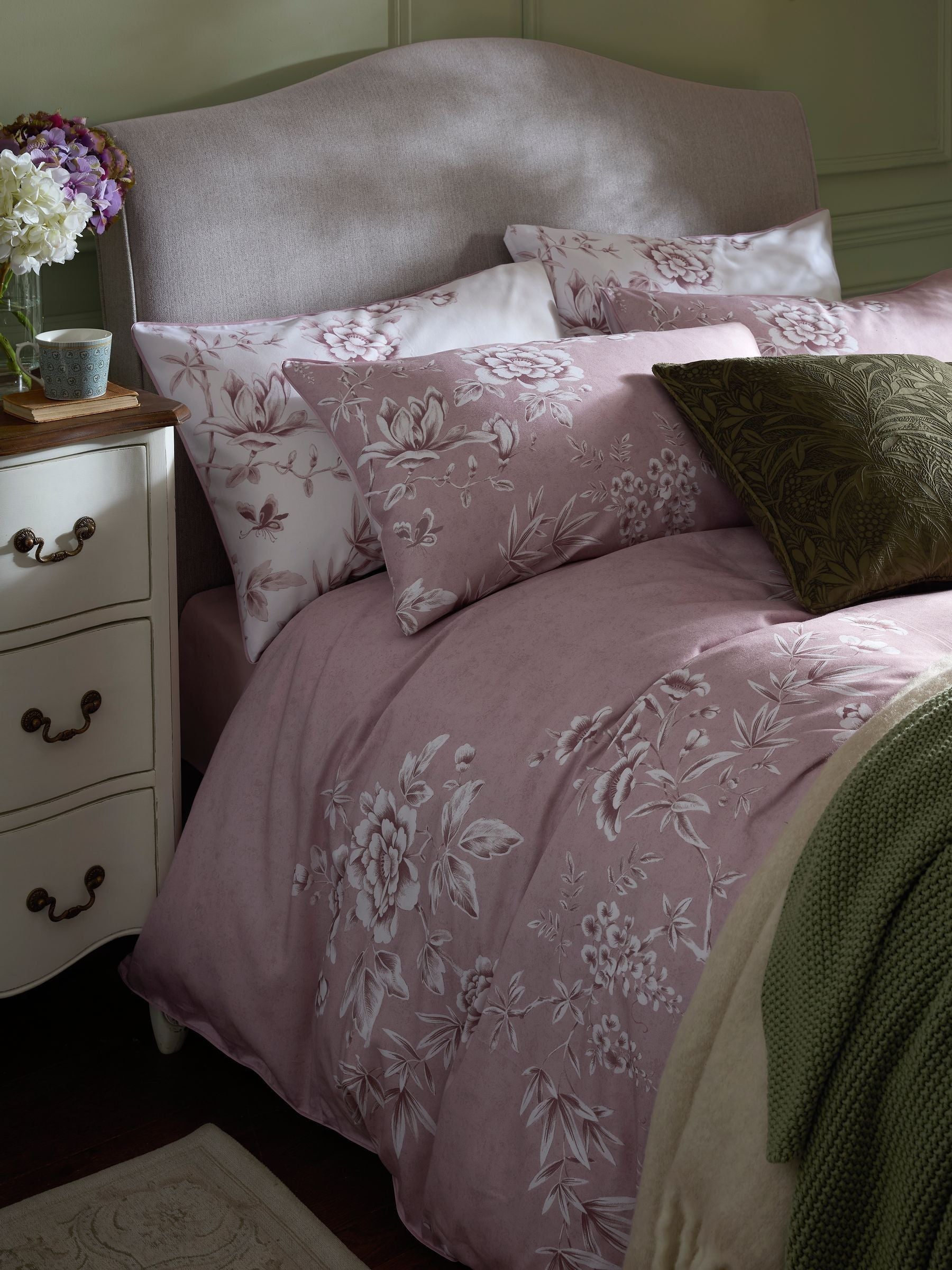 Laura Ashley Pink Dark Blush Rowsham Garden duvet cover and pillowcase set, UK version