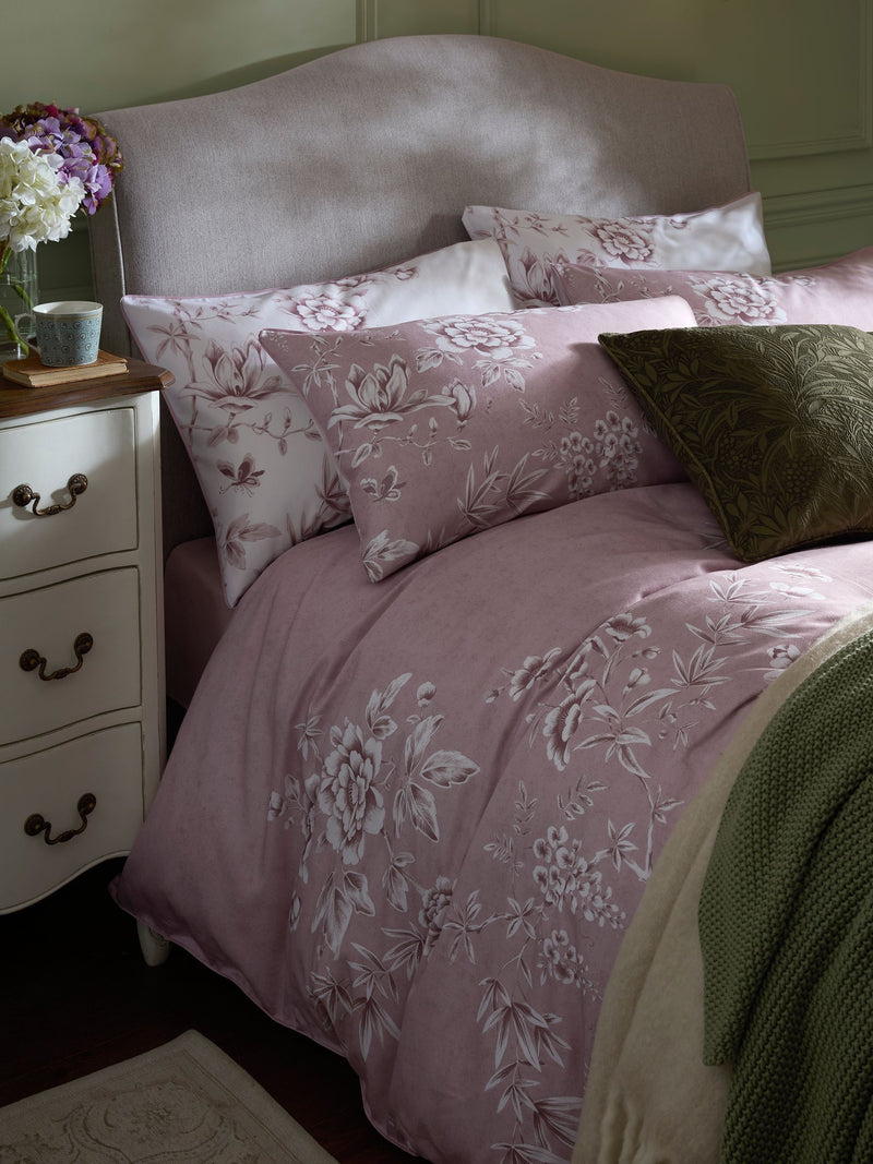 Laura Ashley Pink Dark Blush Rowsham Garden duvet cover and pillowcase set, UK version