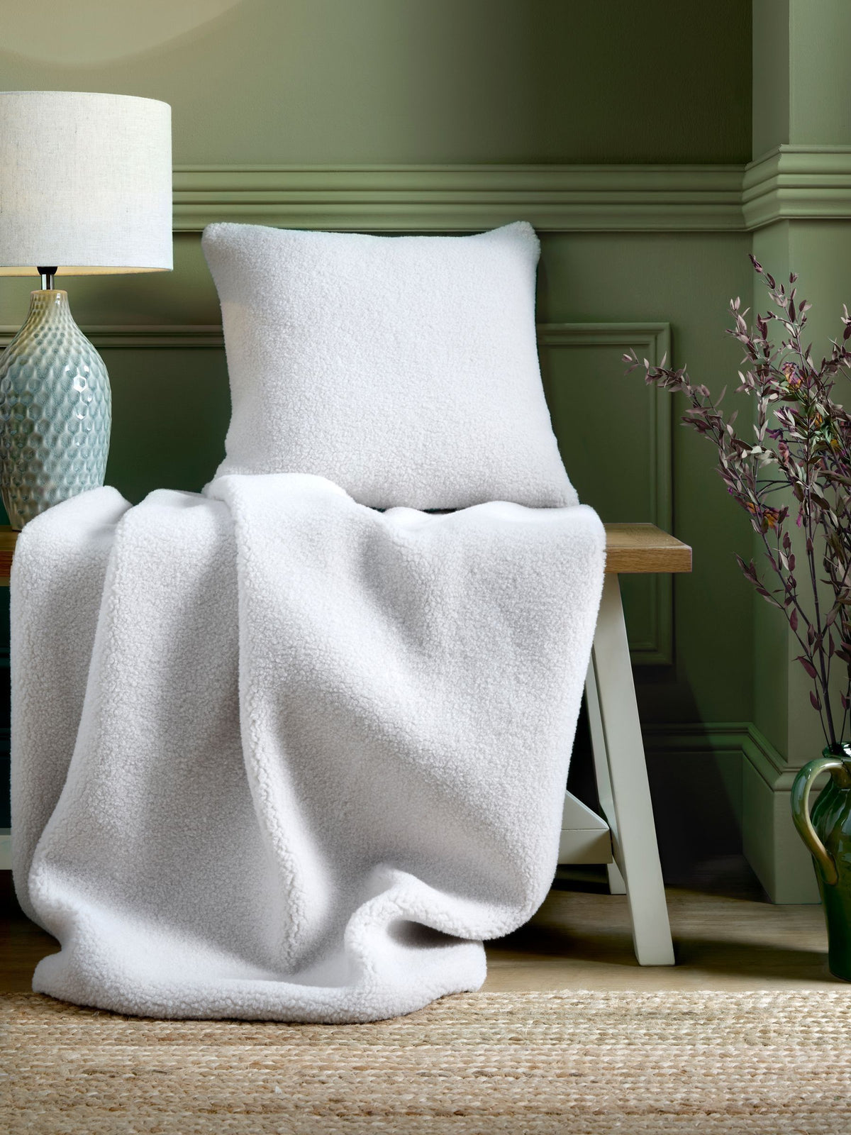 Laura Ashley faux sherpa throw blanket 170x130cm, UK version