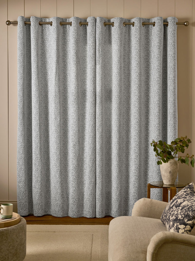 Blue floral chenille eyelet lined curtains, UK version