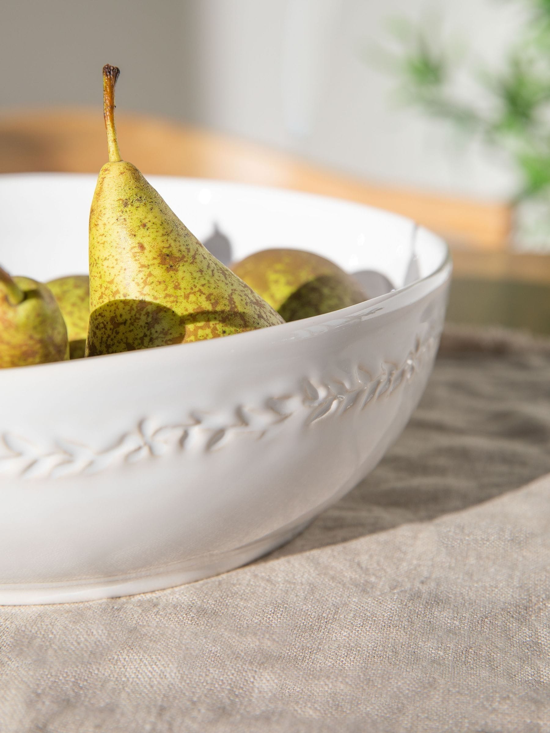 Garden Trading White Overton Serving Bowl