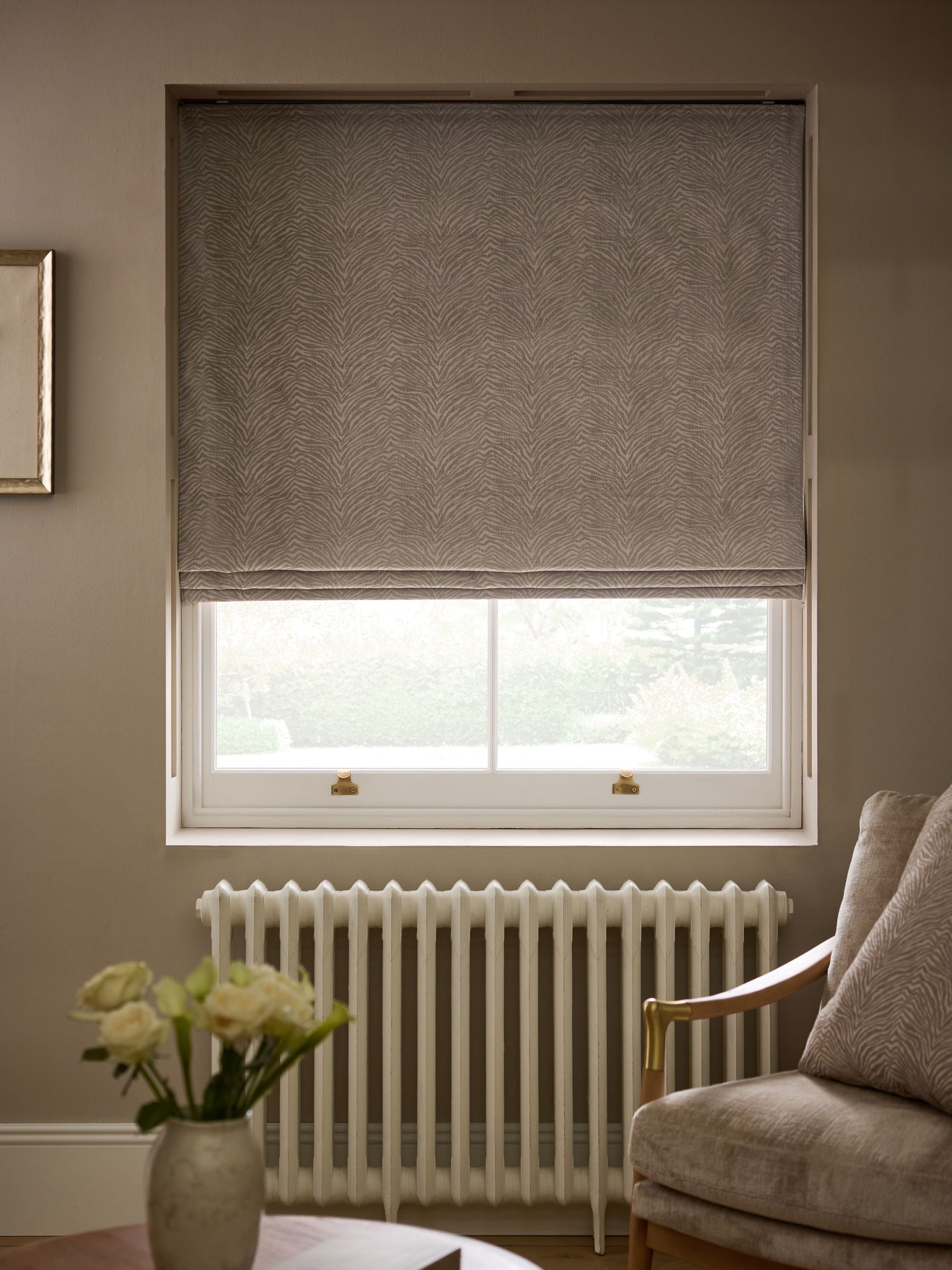 Zebra chenille blackout roman blind natural finish - British product