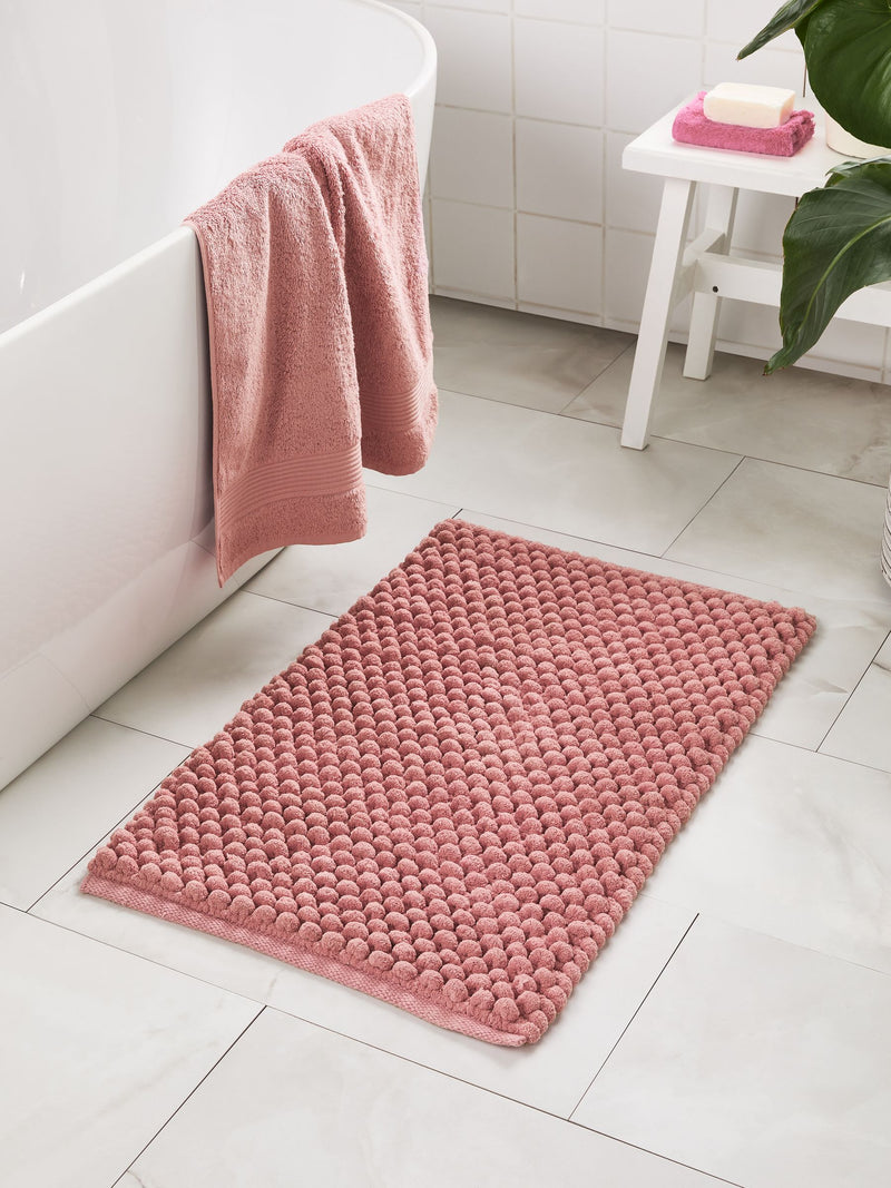 Dusky Pink Bobble Bath Mat