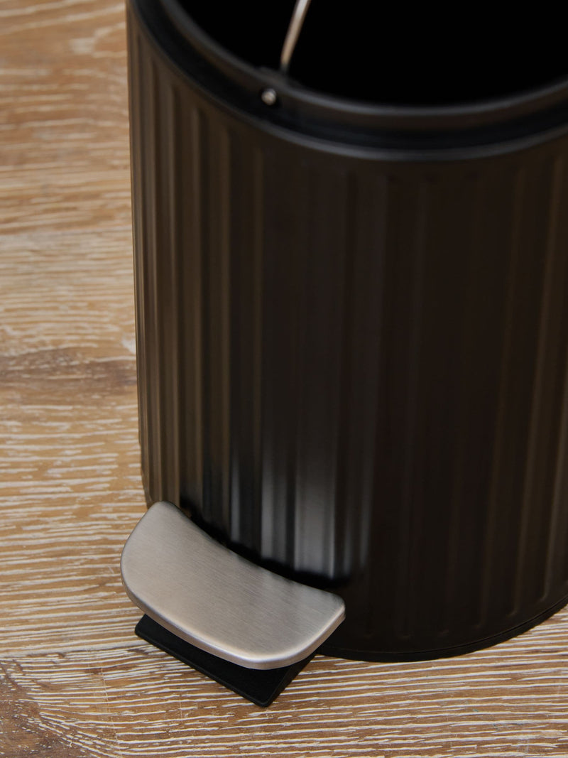 Black Rib Soft Close 3 Litre Pedal Bin