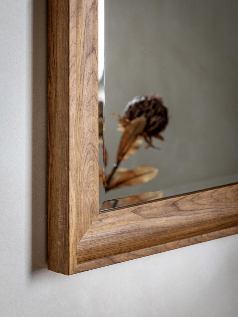 Gallery Home Light Wood Fraisner Rectangle Mirror