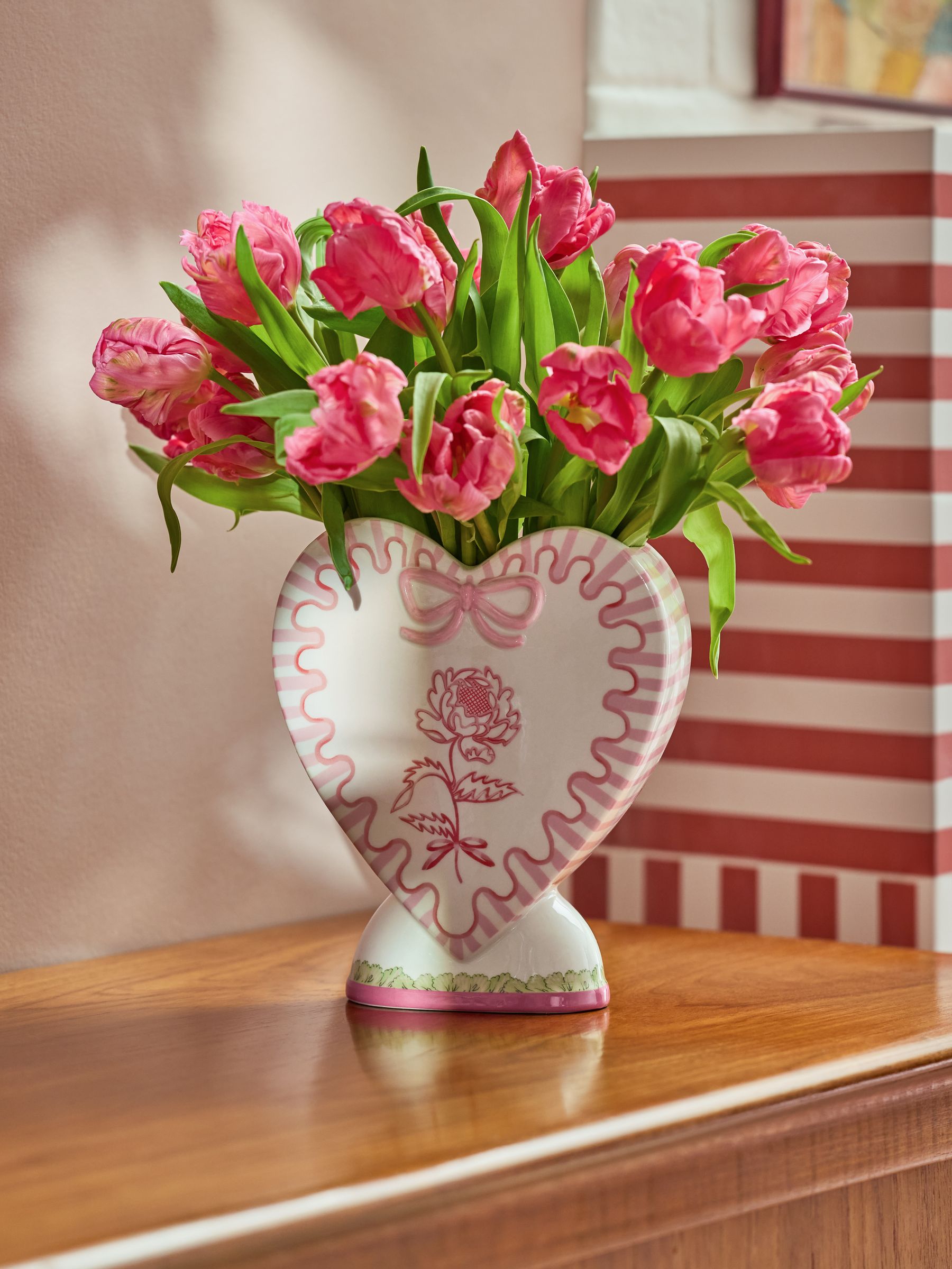 Cath Kidston pink heart shaped vase 21cm, imported from the UK