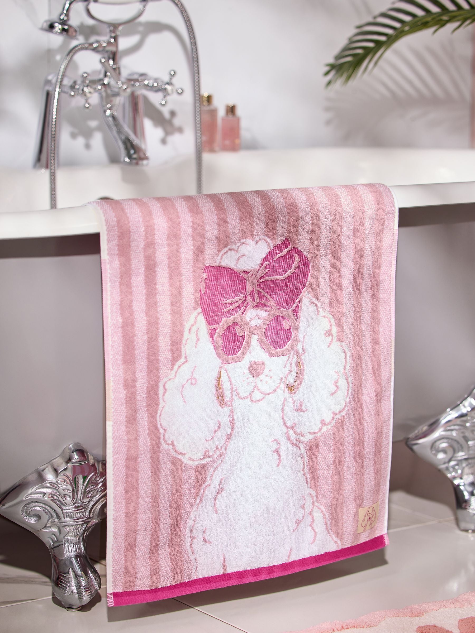 Pink Poodle Towel 100% cotton, UK version