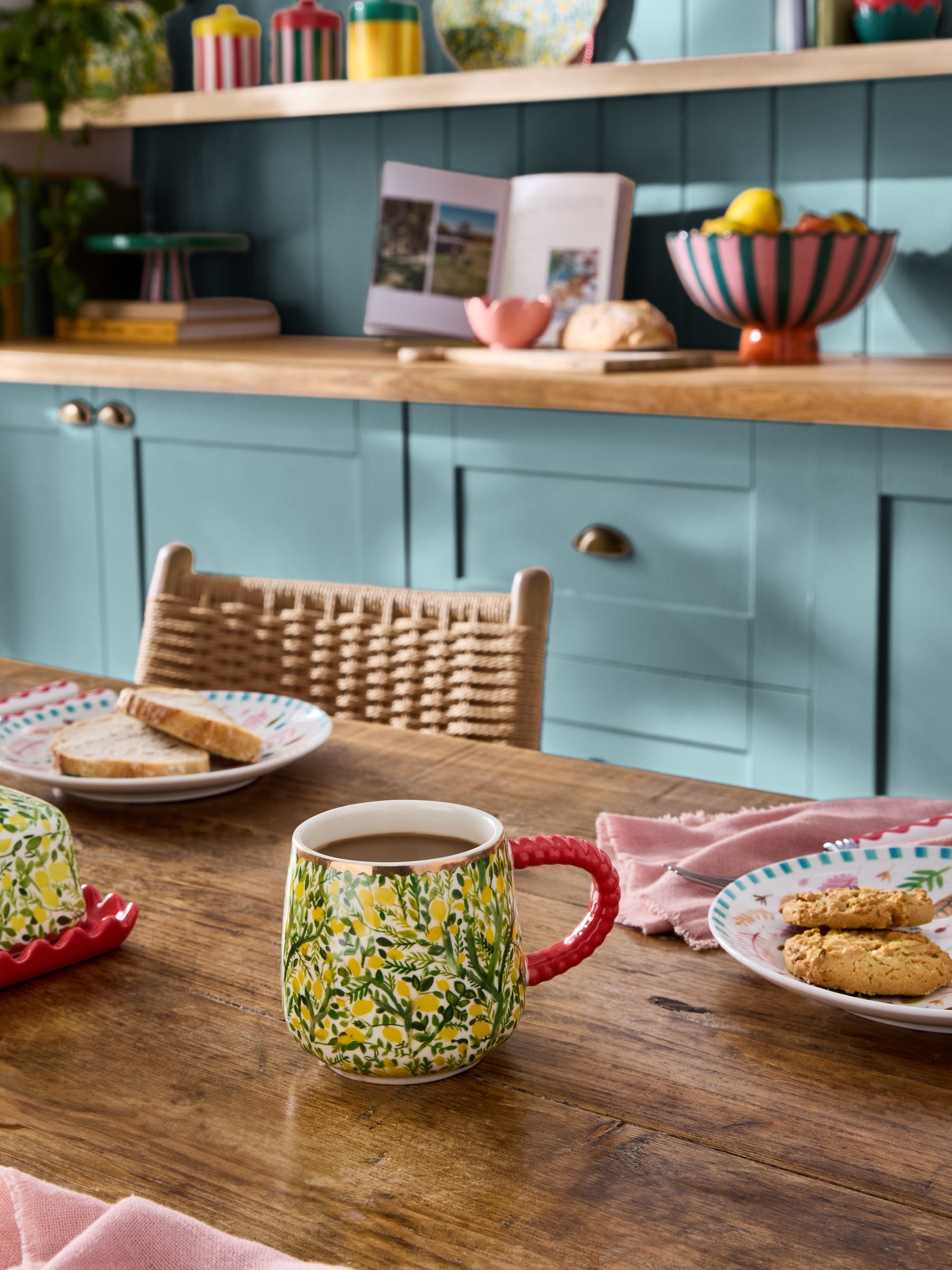 Lucy Tiffney yellow lemons mug 9cm (British brand)