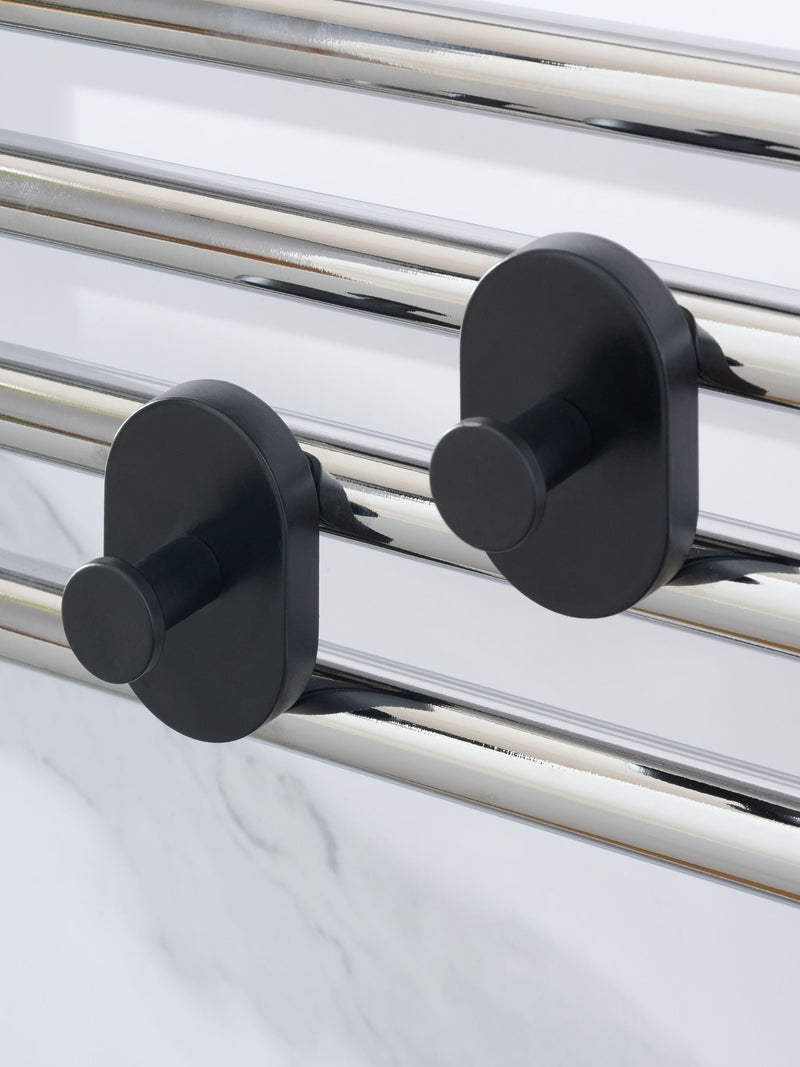 Set of 2 black magnetic hooks for radiators - British product