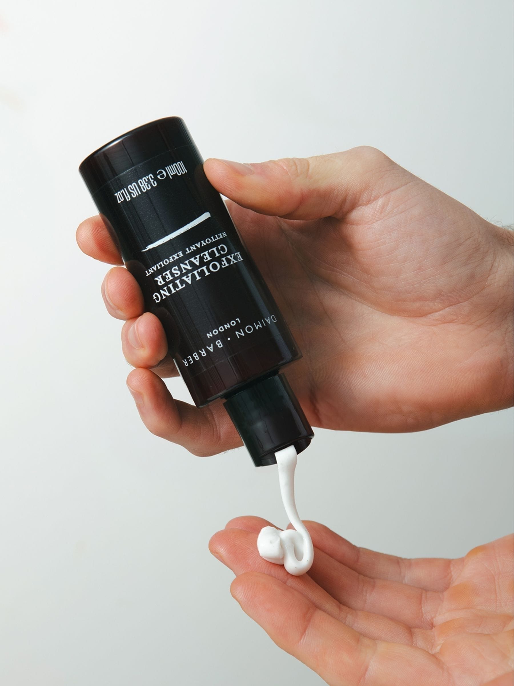 Daimon Barber exfoliating cleanser 100ml - British product