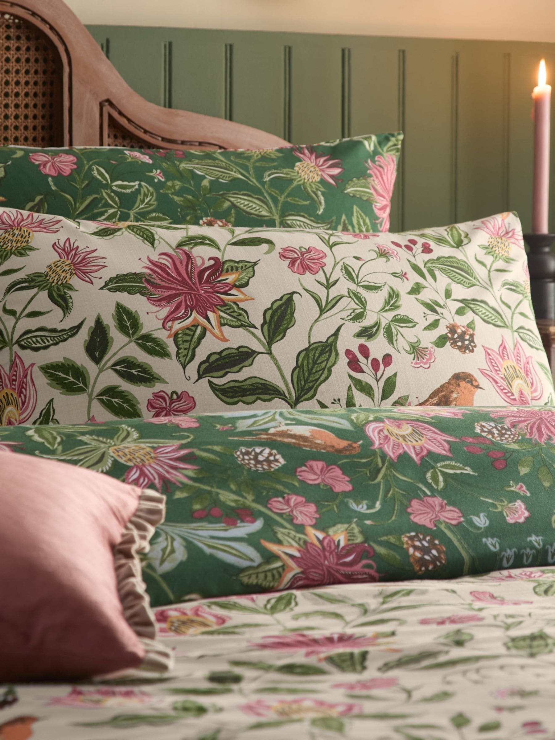 Wylder Nature Beatrice Multicolour Christmas Duvet Cover Set (British brand)