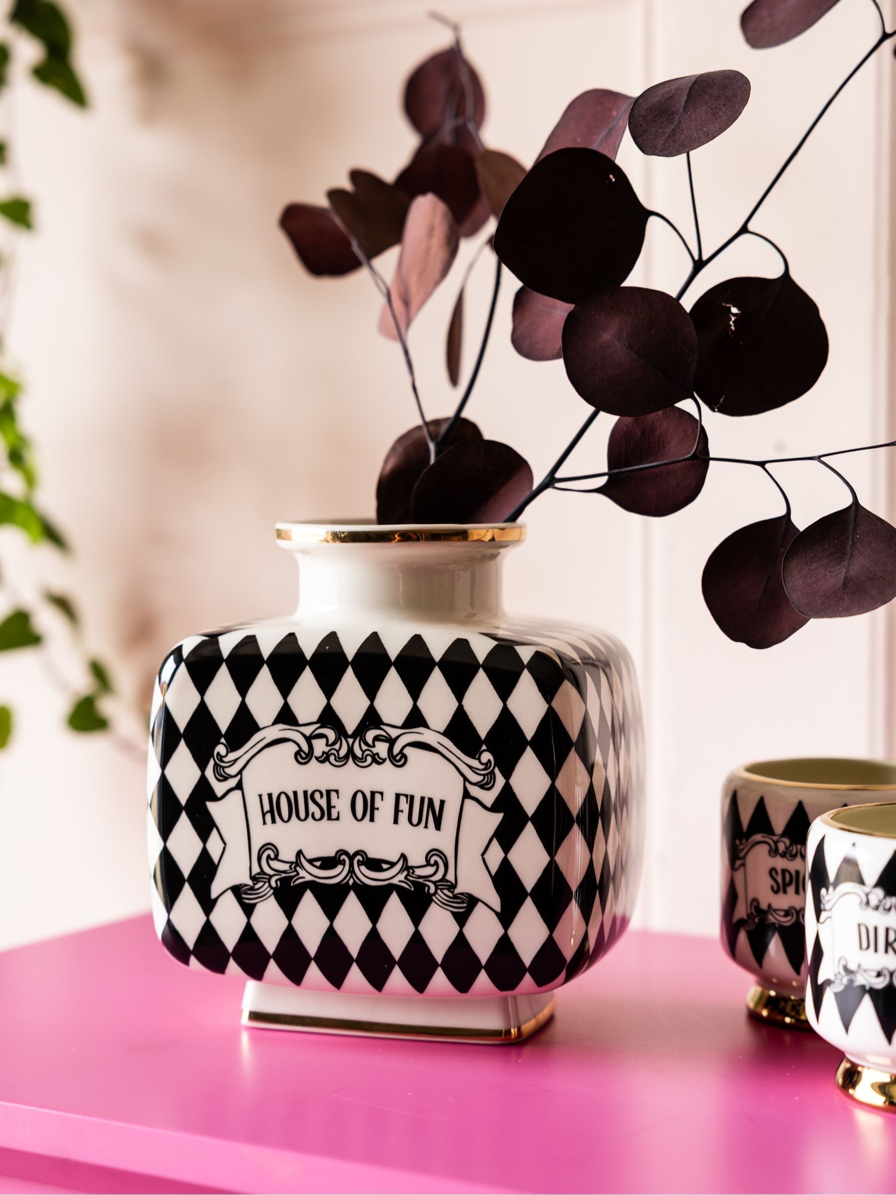 Rockett St George black white harlequin vase 16cm, imported from the UK