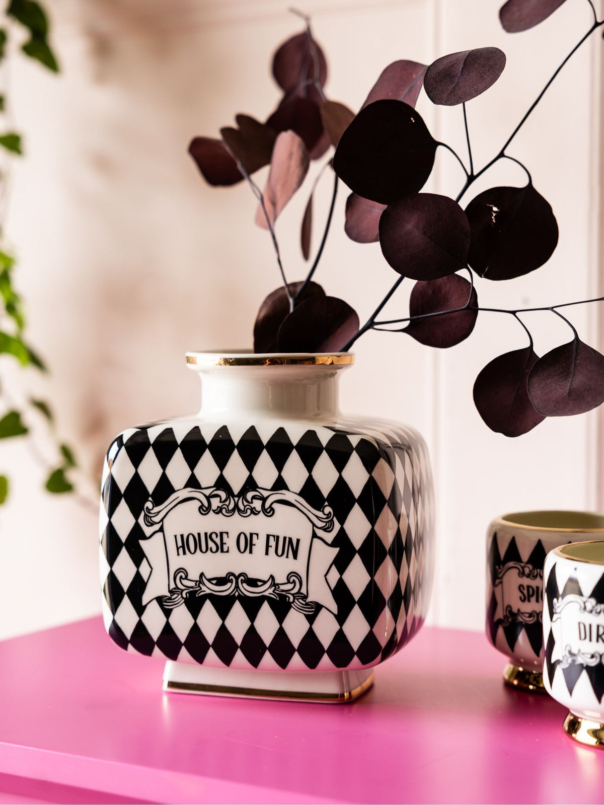 Rockett St George black white harlequin vase 16cm, imported from the UK