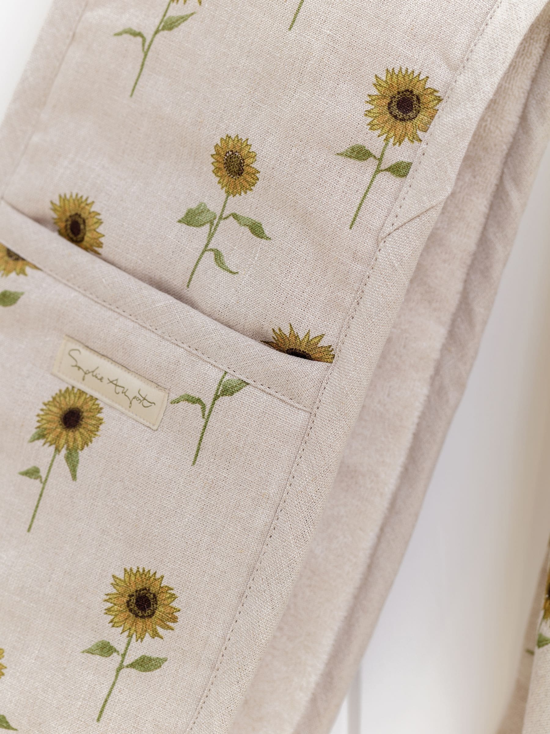 Sophie Allport sunflower oven glove (British brand)